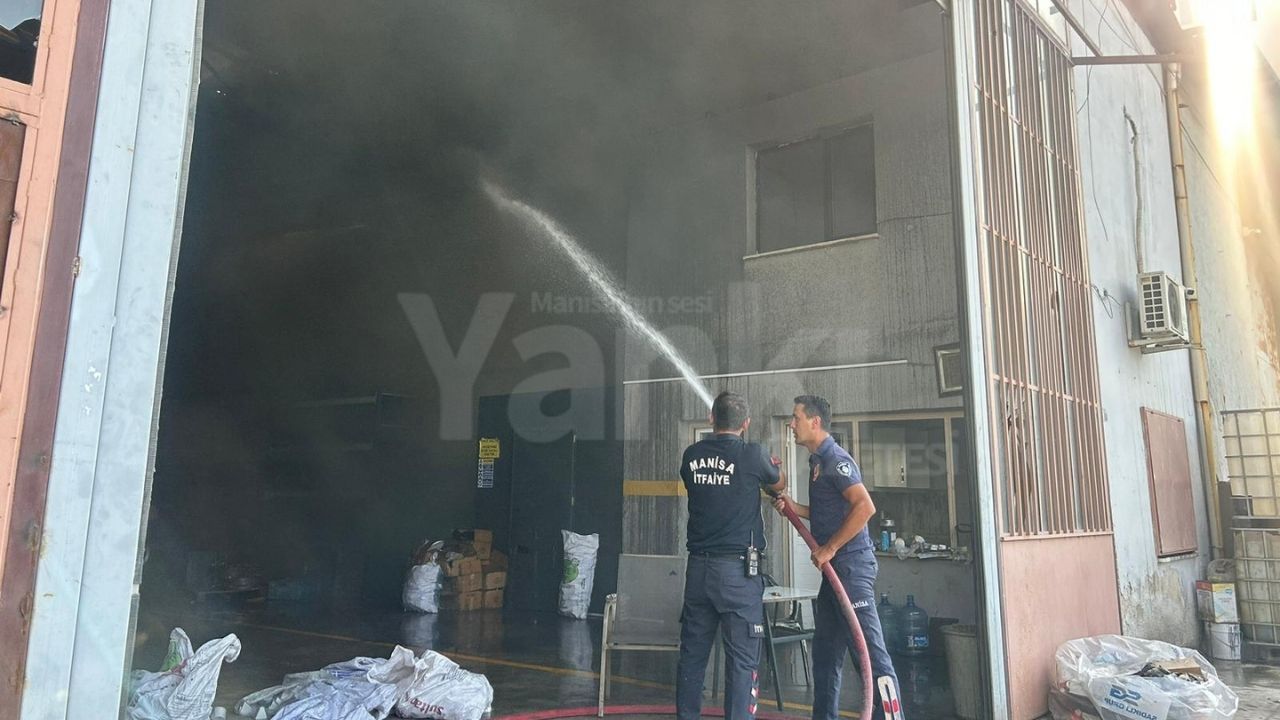 Koşukırı'nda yangın sürüyor! Patlamalar duyuldu