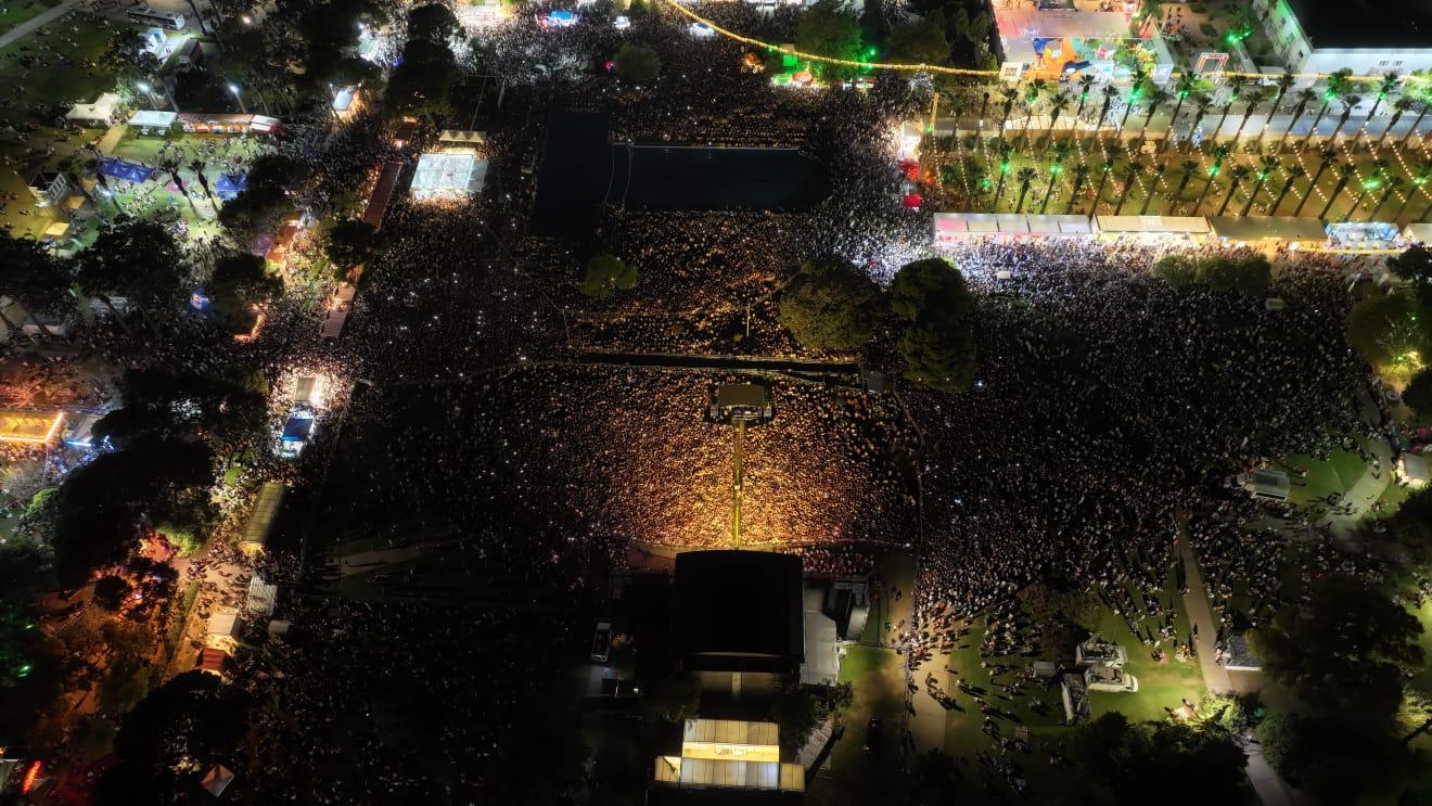 İzmir Fuarı'nda Yıldız Tilbe Şov!