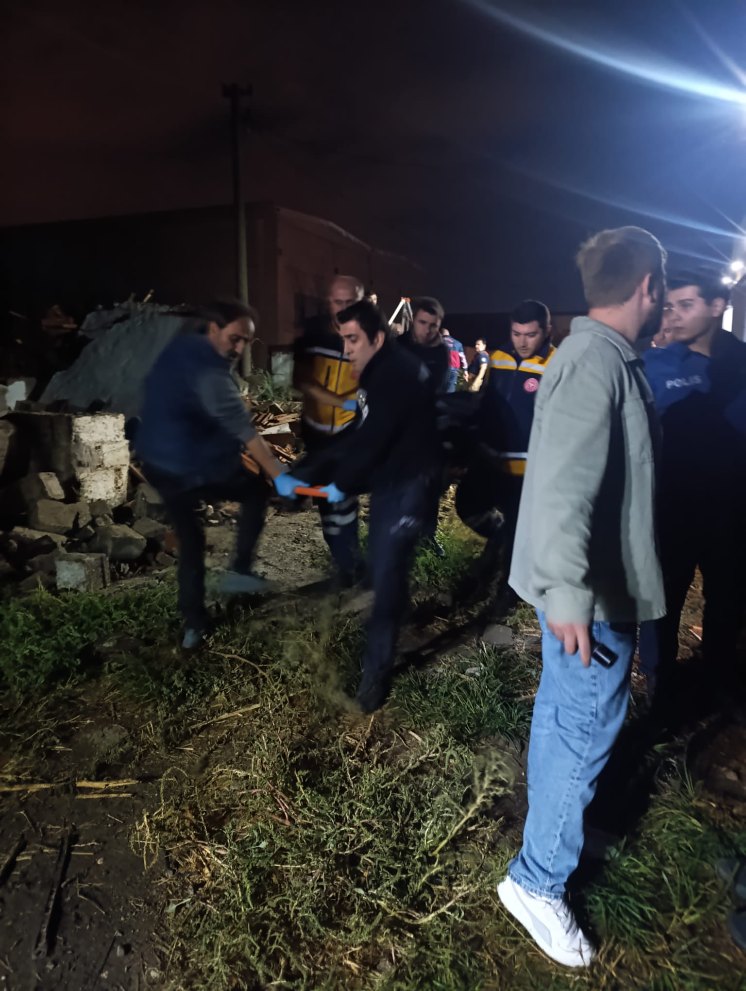 Turgutlu'da 3 gündür aranan genç 30 metrelik kuyuda ölü bulundu