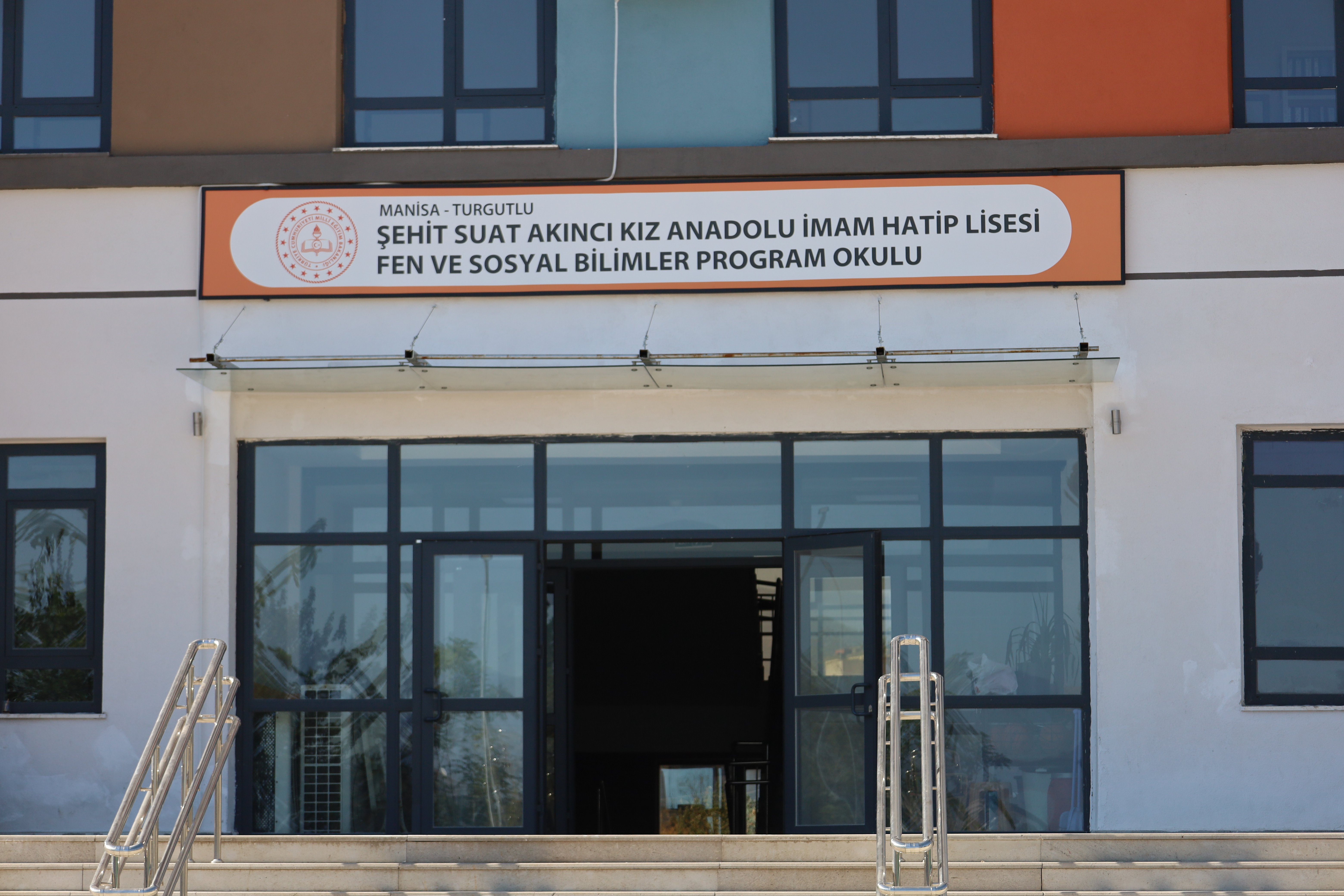 Turgutlu'da İki Yeni Okul Eğitim-Öğretime Başlıyor