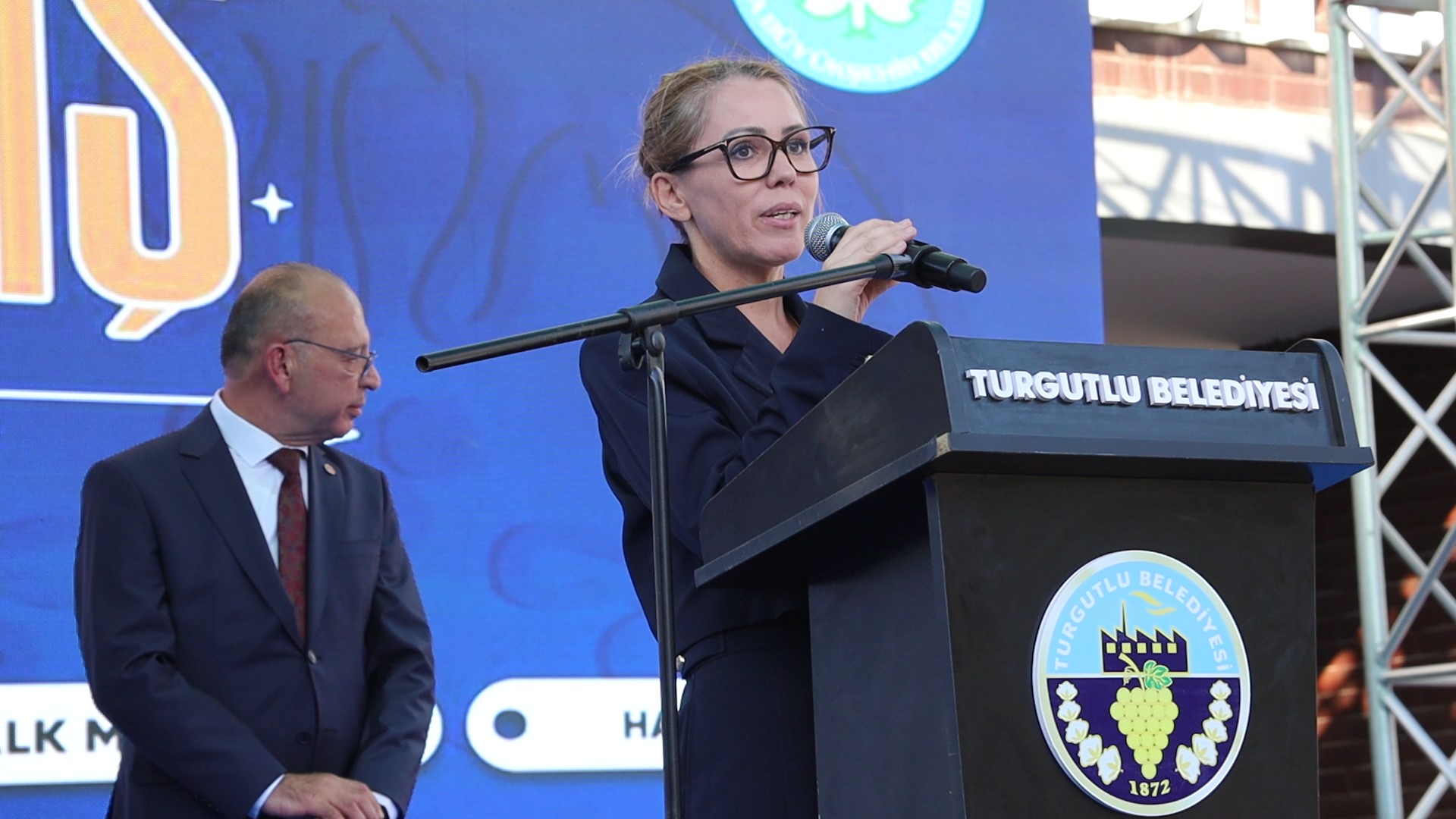 Nurcan Zeyrek, Turgutlu’daki Açılışta: ‘Hem Gurur Hem Hüzün Yaşıyorum’