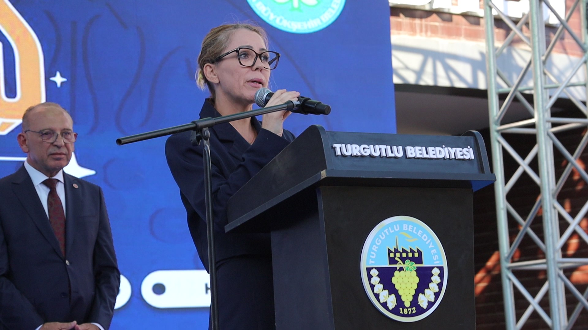 Nurcan Zeyrek, Turgutlu’daki Açılışta: ‘Hem Gurur Hem Hüzün Yaşıyorum’