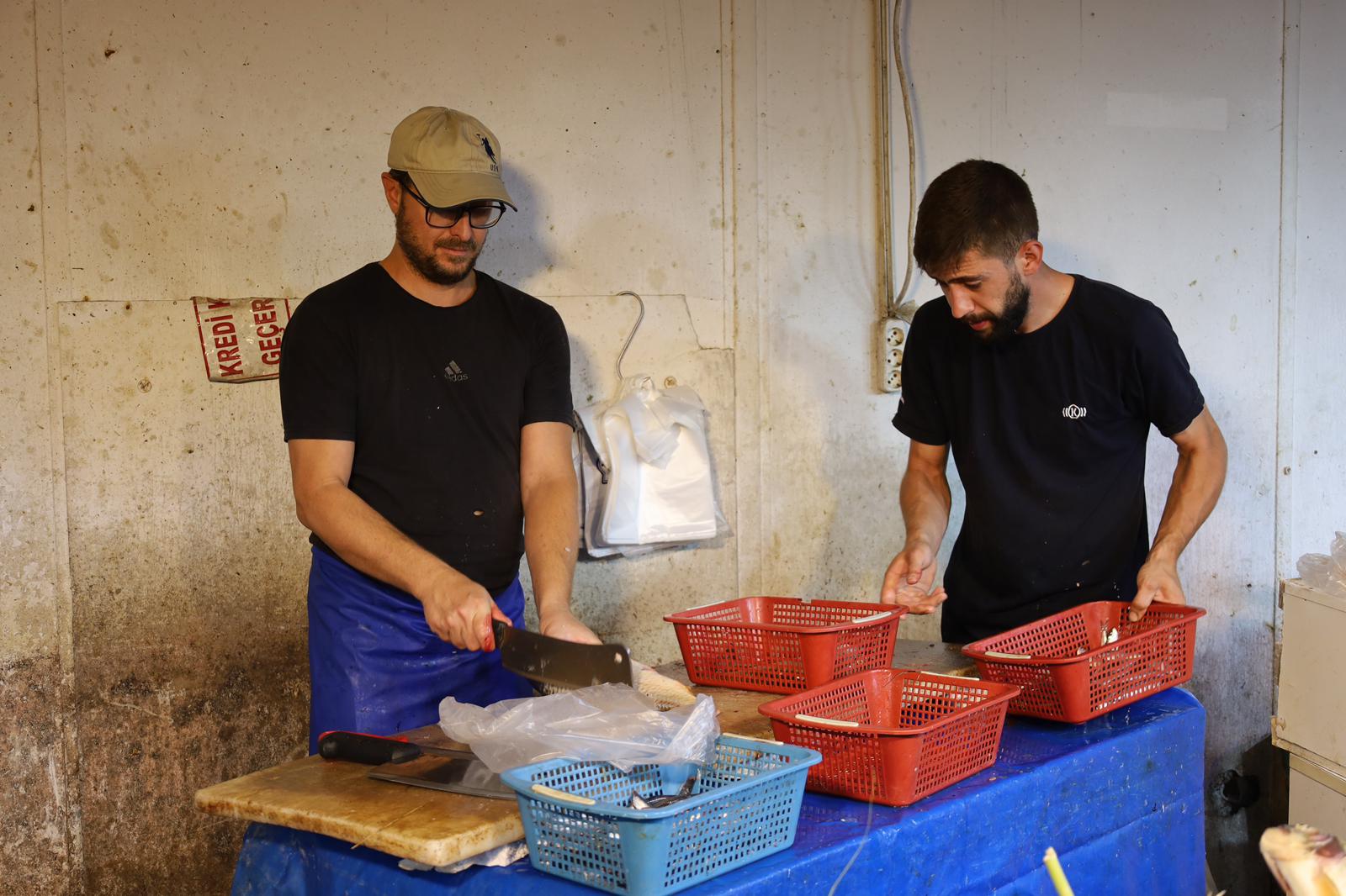 Turgutlu’da Balık Sezonu Açıldı: Tezgahlar Şenlendi