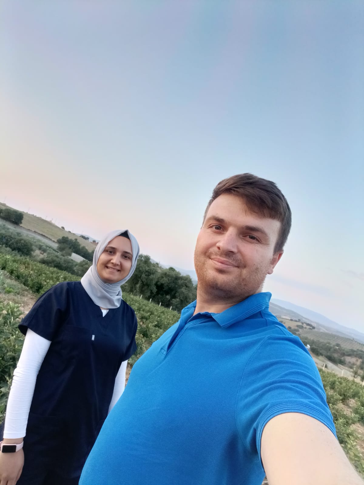 Turgutlulu çiftten Gördes'te bir ilk: Aronya bahçesi