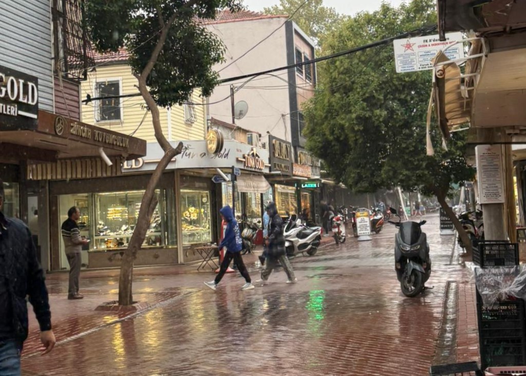 Kurak geçen yazın ardından Turgutlu’da yağış başladı