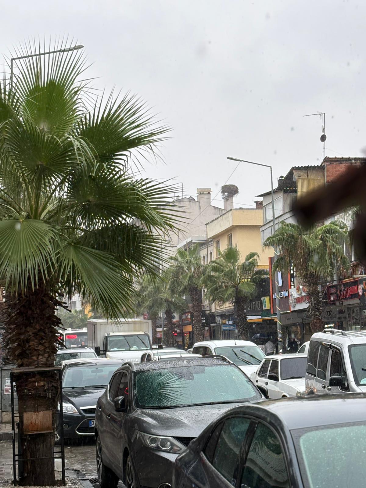 Kurak geçen yazın ardından Turgutlu’da yağış başladı