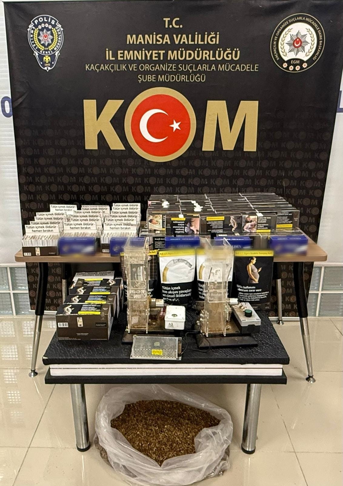 Turgutlu ve 4 ilçede 8 adrese baskın: 9 şüpheli!