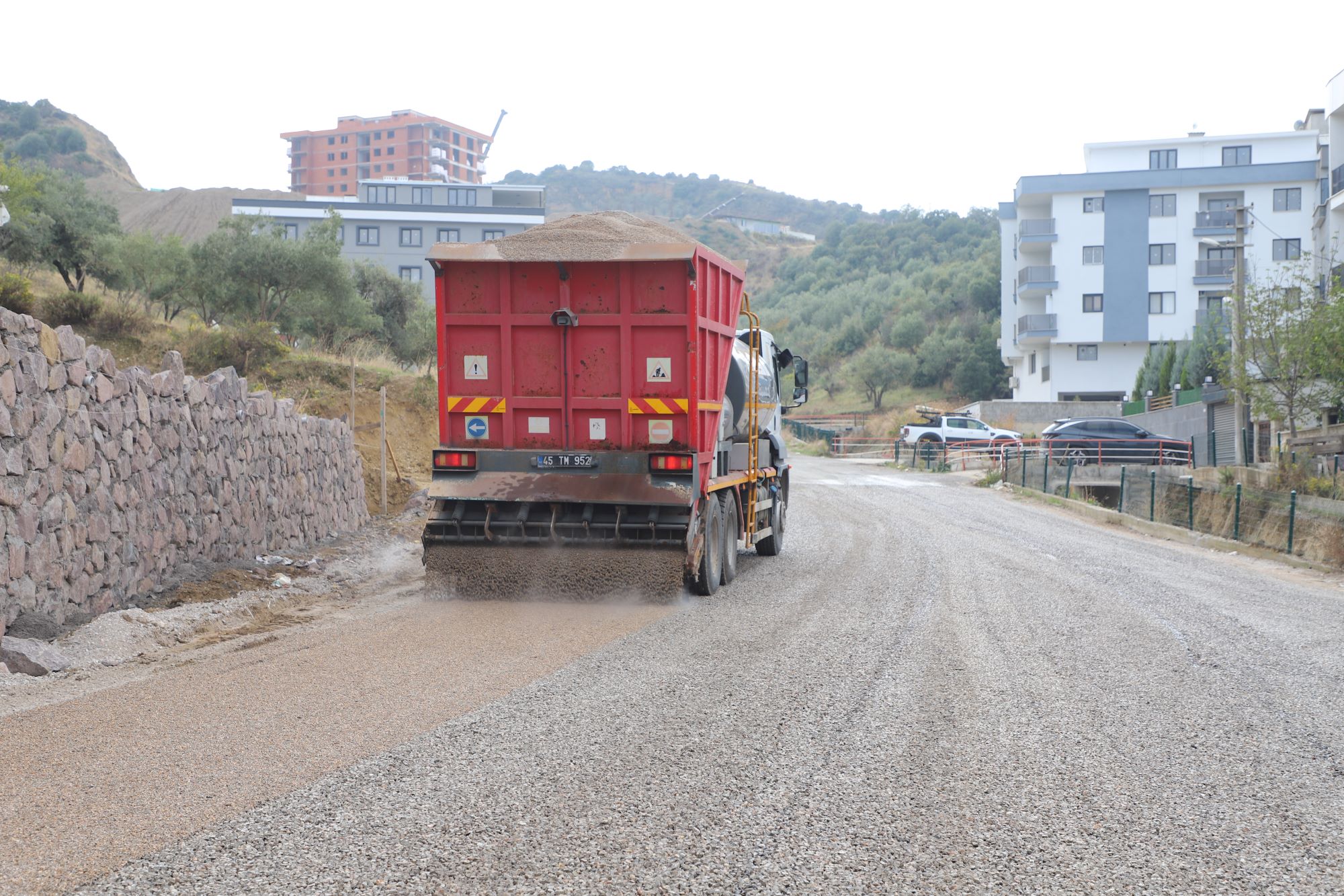 Turgutlu Belediyesi Fen İşlerinden Kent Genelinde Yoğun Çalışma