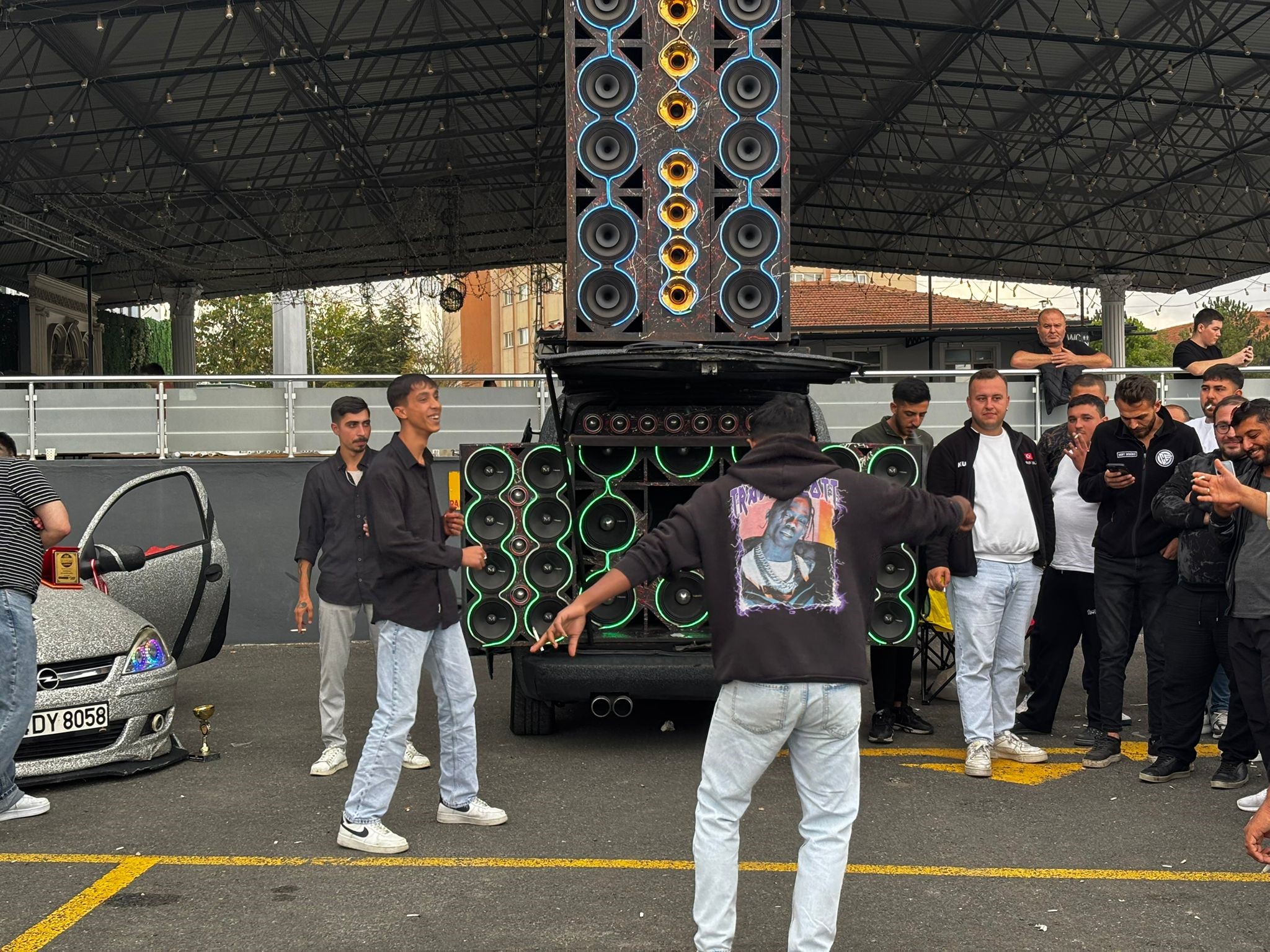 Modifiye tutkunları buluştu! Renkli görüntüler ortaya çıktı