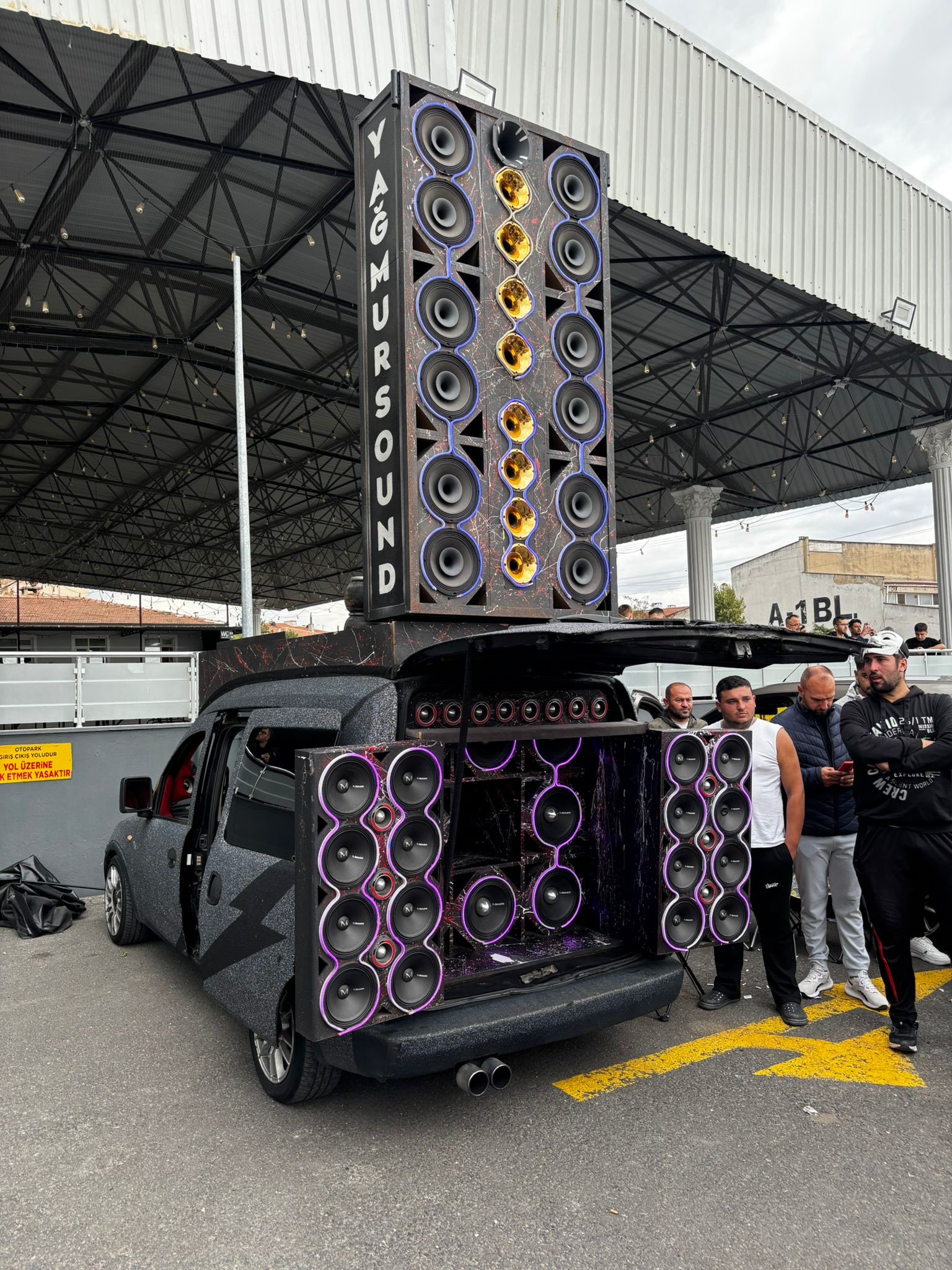 Modifiye tutkunları buluştu! Renkli görüntüler ortaya çıktı