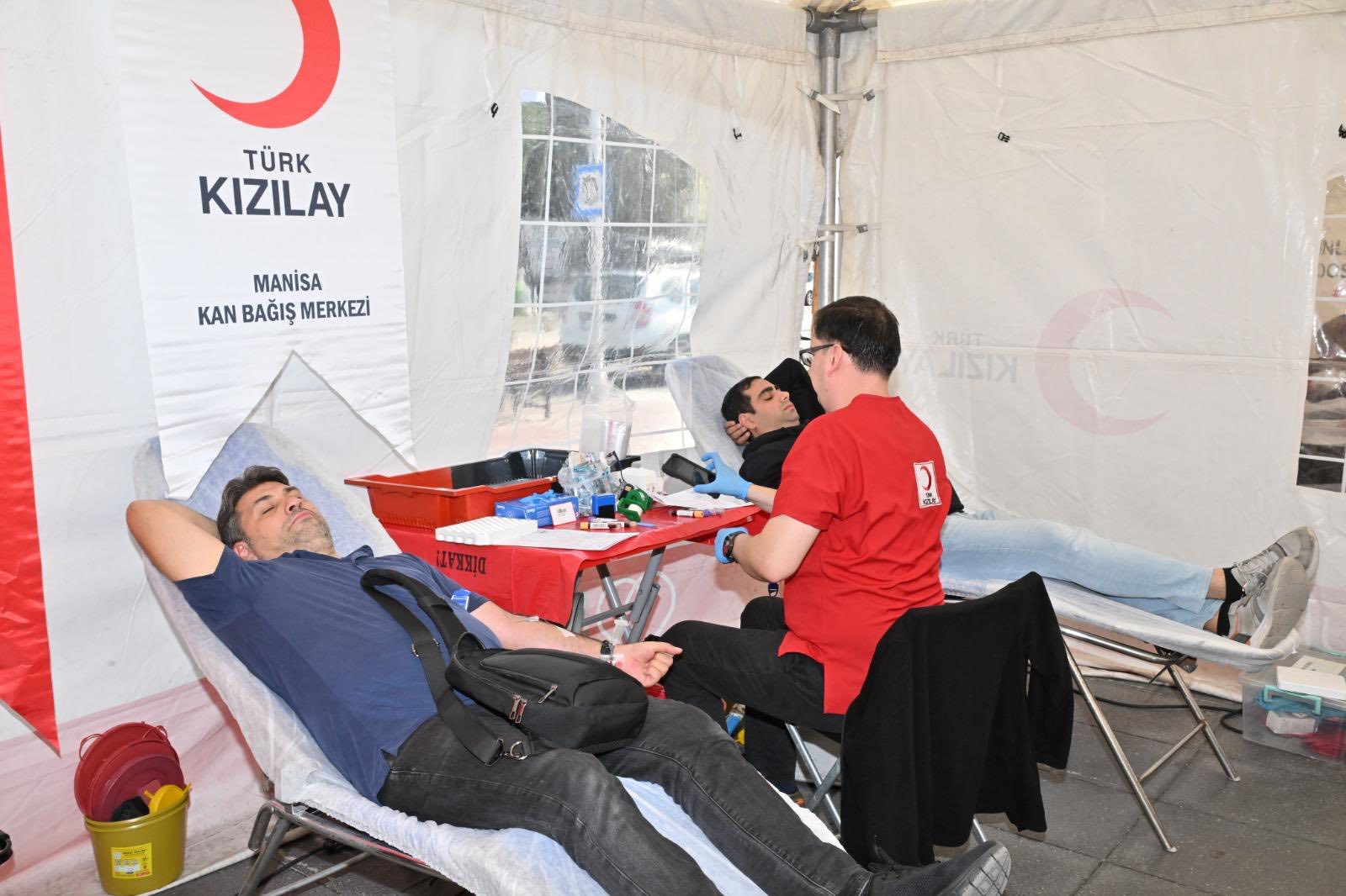 Manisa’da Kan Bağışı Kampanyasına Büyükşehir’den Katkı
