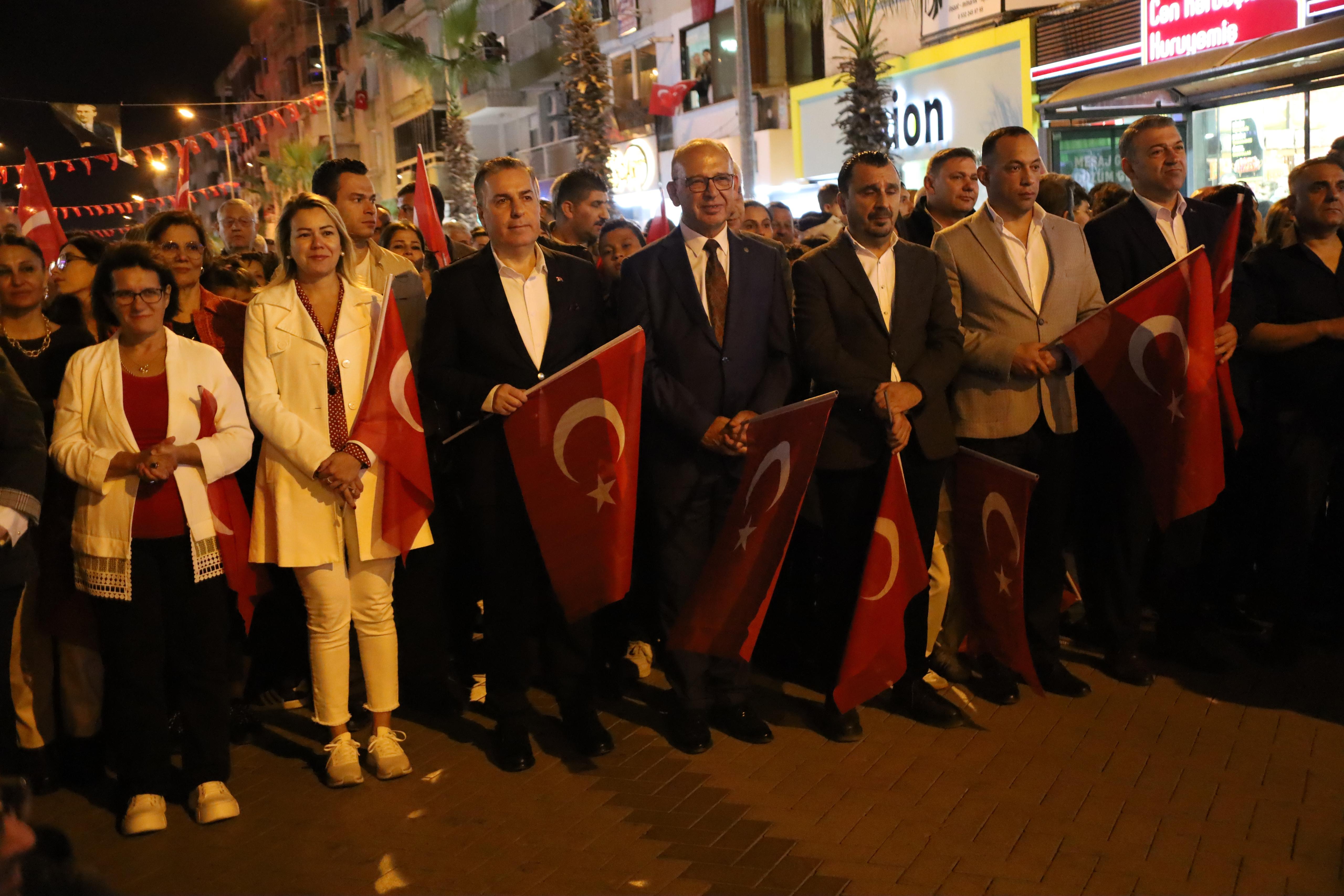 Turgutlu’da Cumhuriyet Coşkusu sokaklara taştı