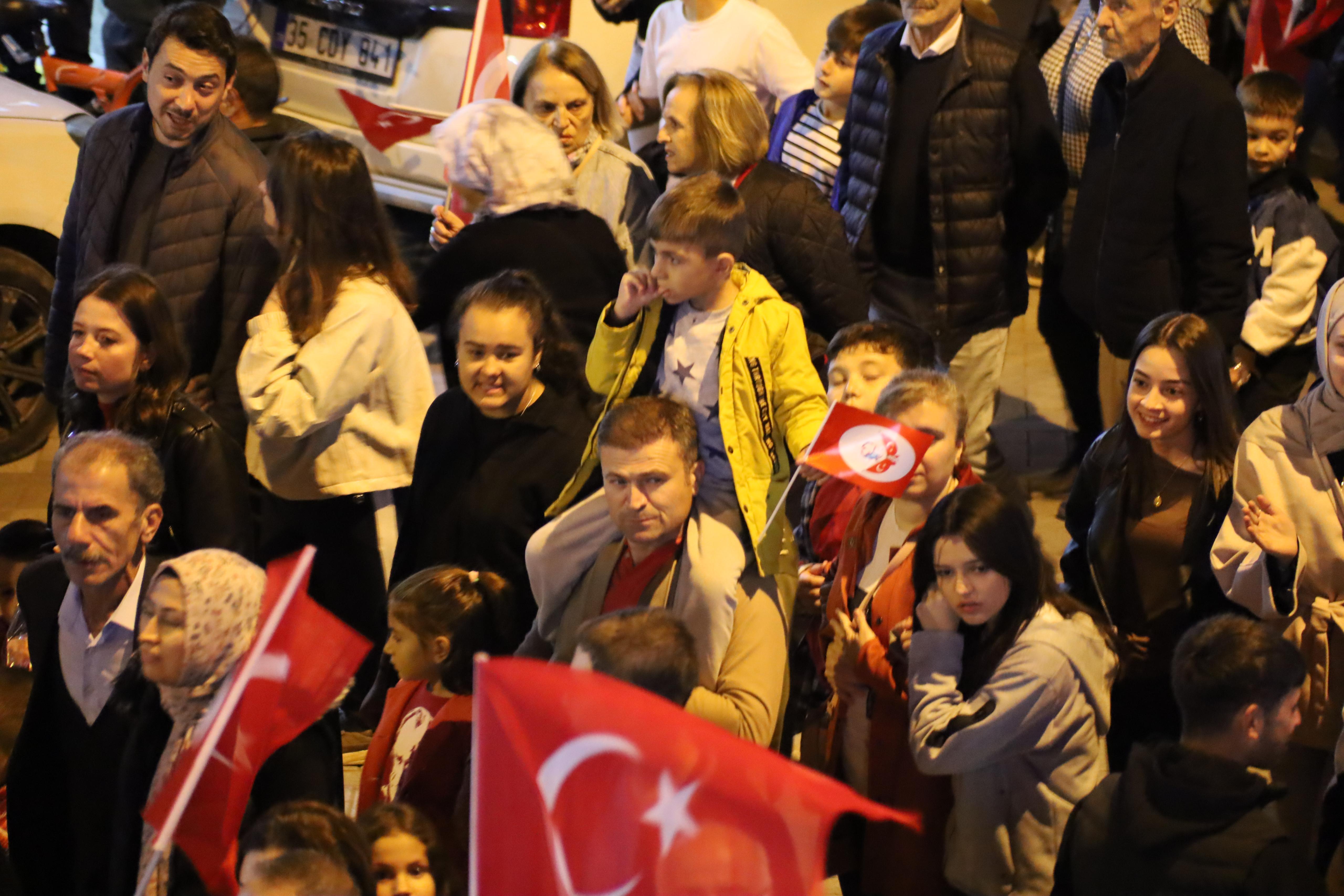 Turgutlu’da Cumhuriyet Coşkusu sokaklara taştı