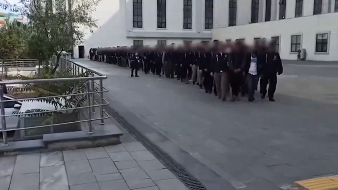 Yasa Dışı Bahis, Dolandırıcılık ve Çocuk Müstehcenliği!  25 ilde dev operasyon! 59 tutuklama