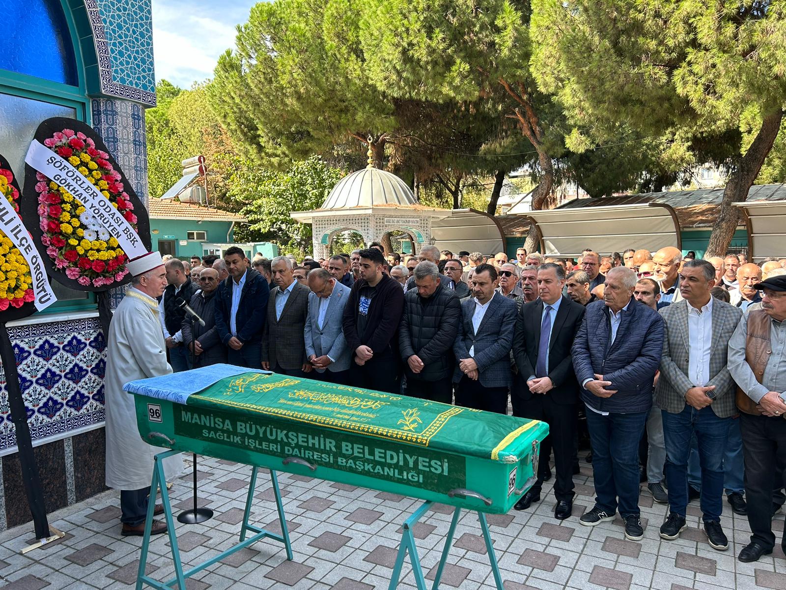 Hakkı Düzdemir son yolculuğuna uğurlandı-1
