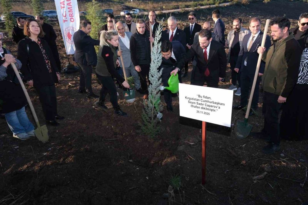 Kırgızistan-Türkiye dostluk ilişkileri fidanlarla kök saldı