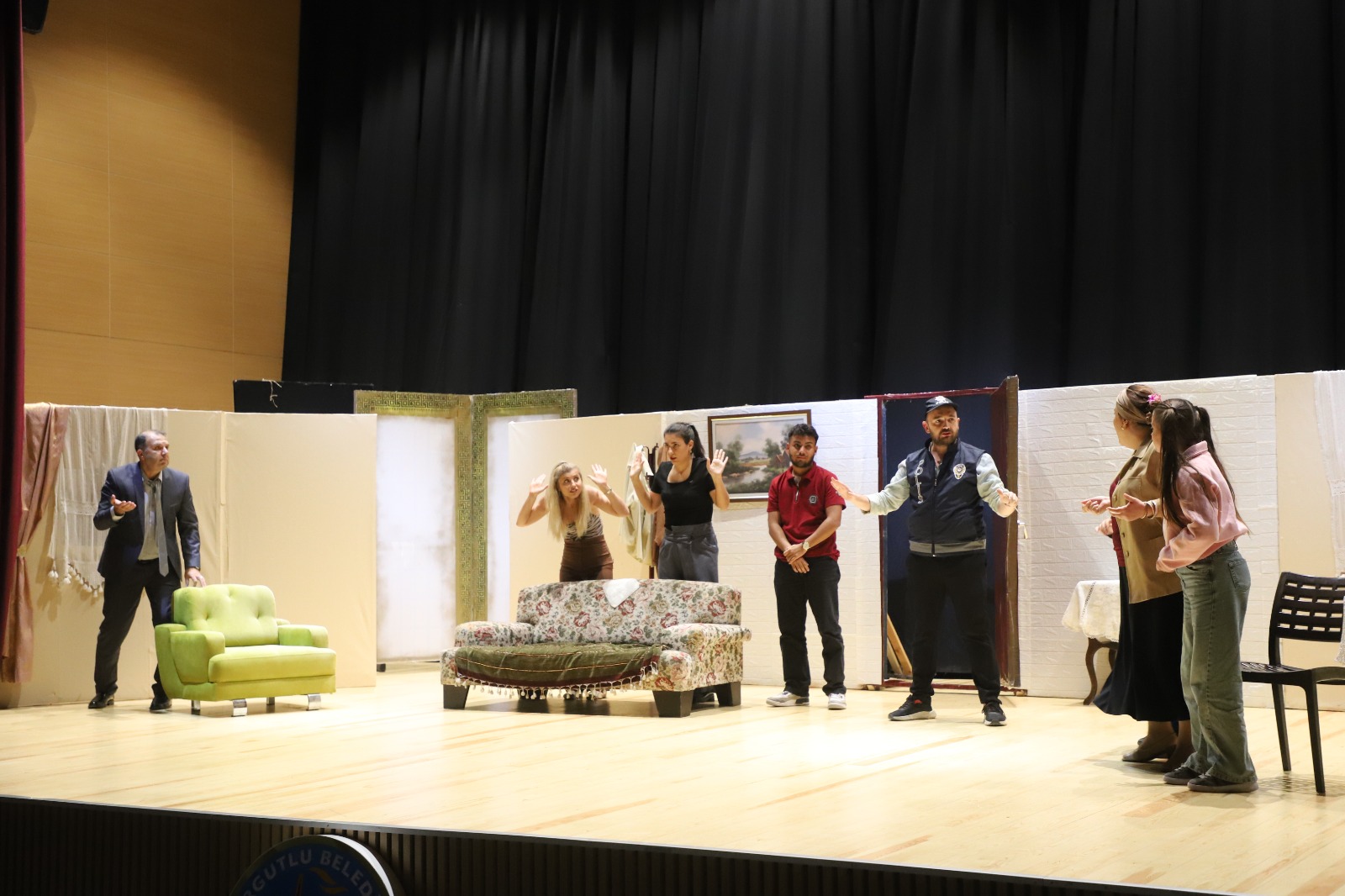 ‘Yarınlara Geç Kalmadan’ Turgutlu'da Yeniden Sahnedeydi