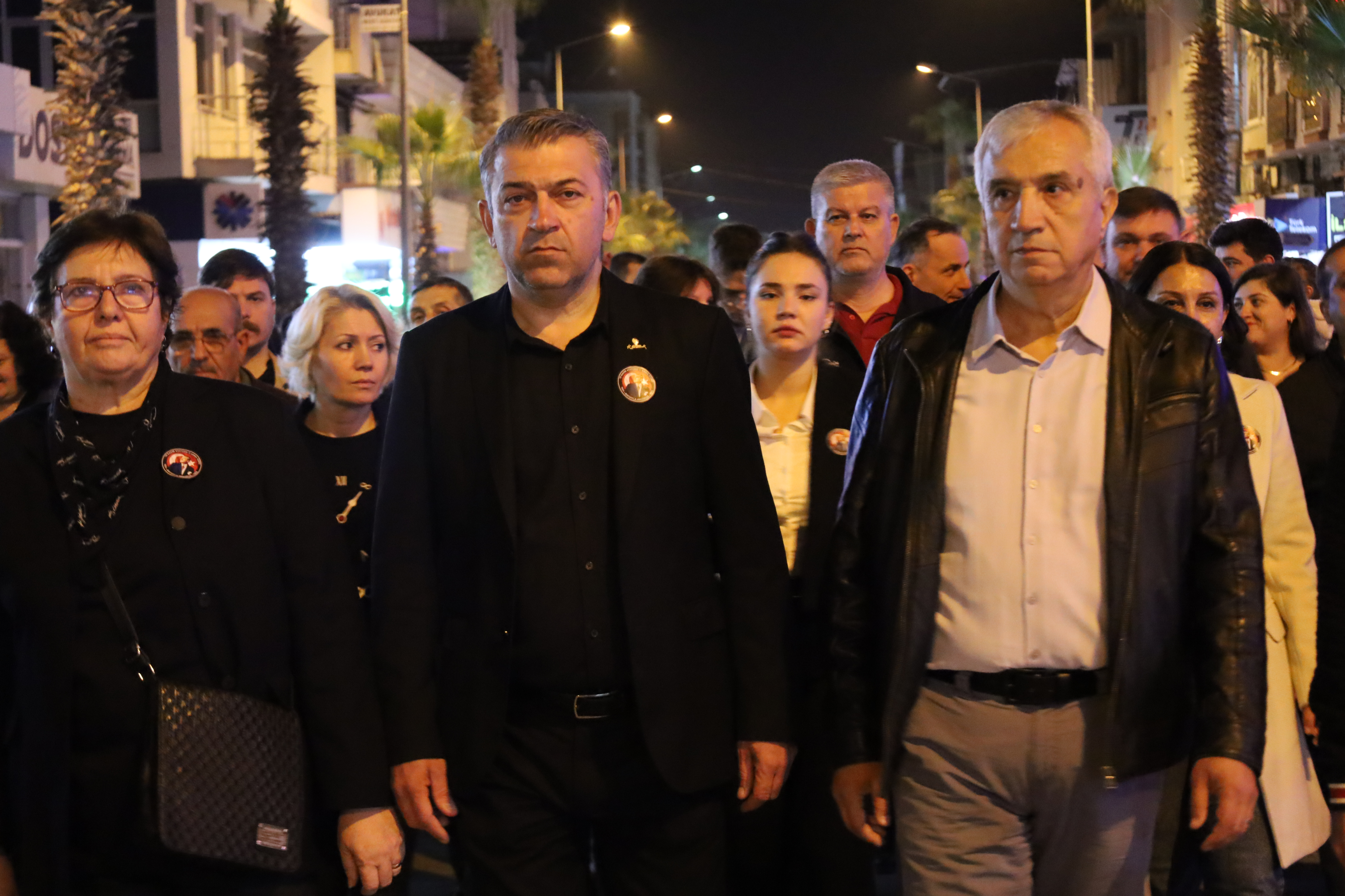 Turgutlu’da “Ata’ya Saygı Yürüyüşü” Düzenlendi