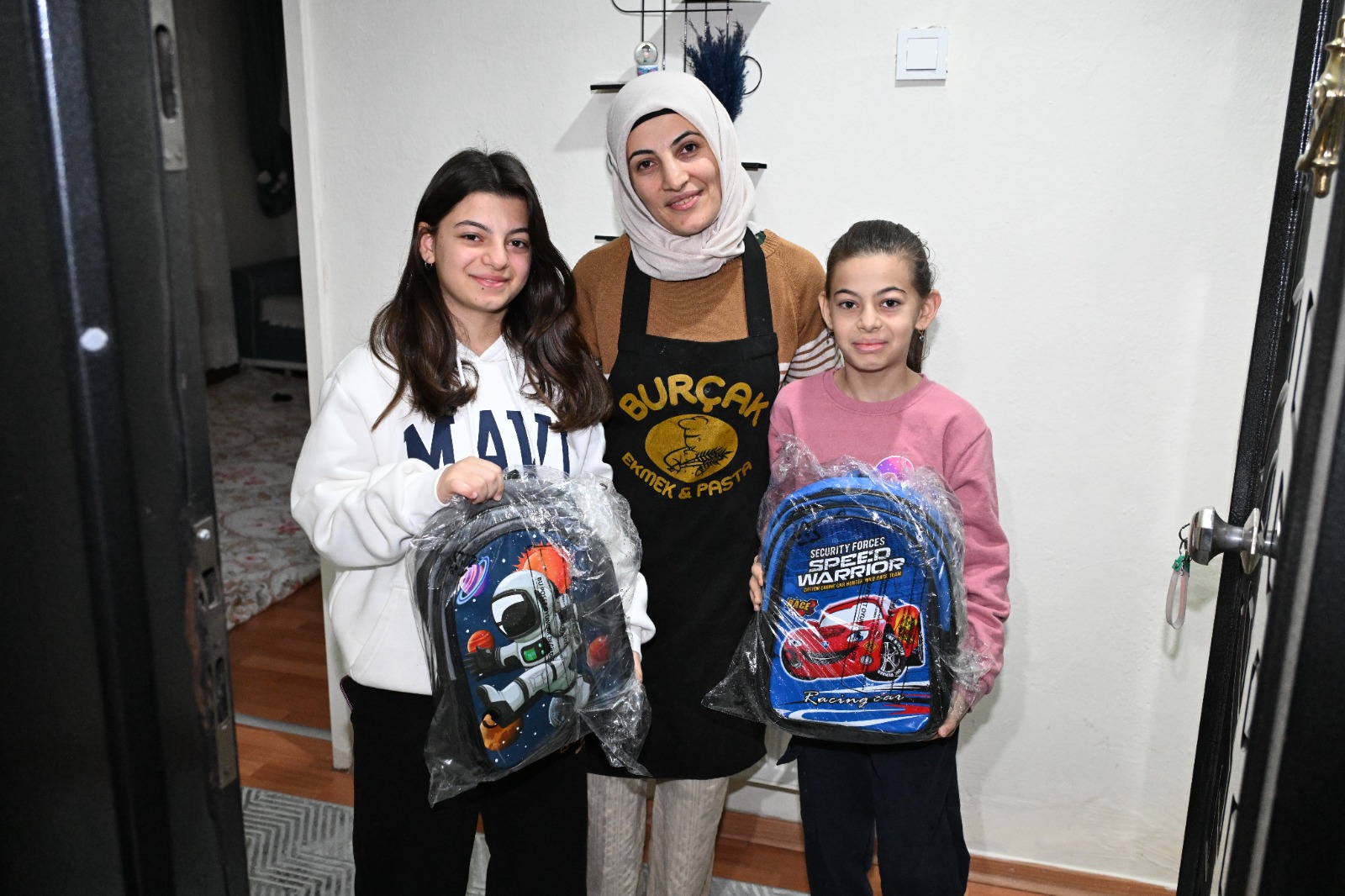 Büyükşehir’den 15 Bin Öğrenciye Çanta ve Kırtasiye Desteği