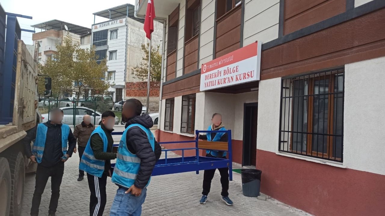 Turgutlu’da Kur’an Kursunun Taşınmasına Yükümlülerden Destek