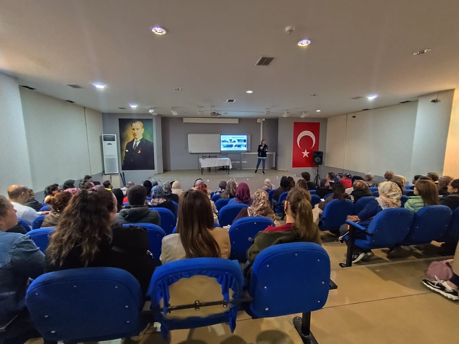 Manisa Emniyeti’nden Gençlere Güvenli Gelecek İçin Eğitim Seferberliği