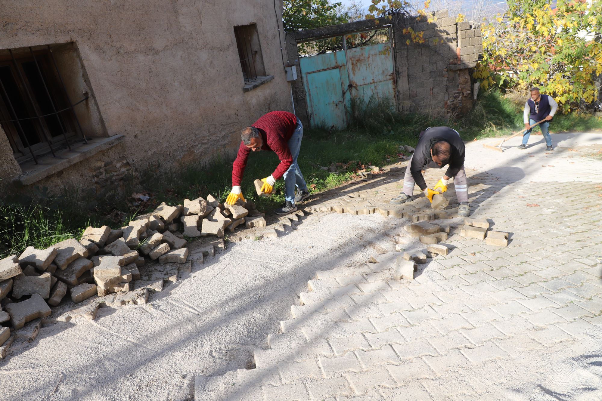 Turgutlu’da Sokaklar Baştan Aşağı Yenileniyor