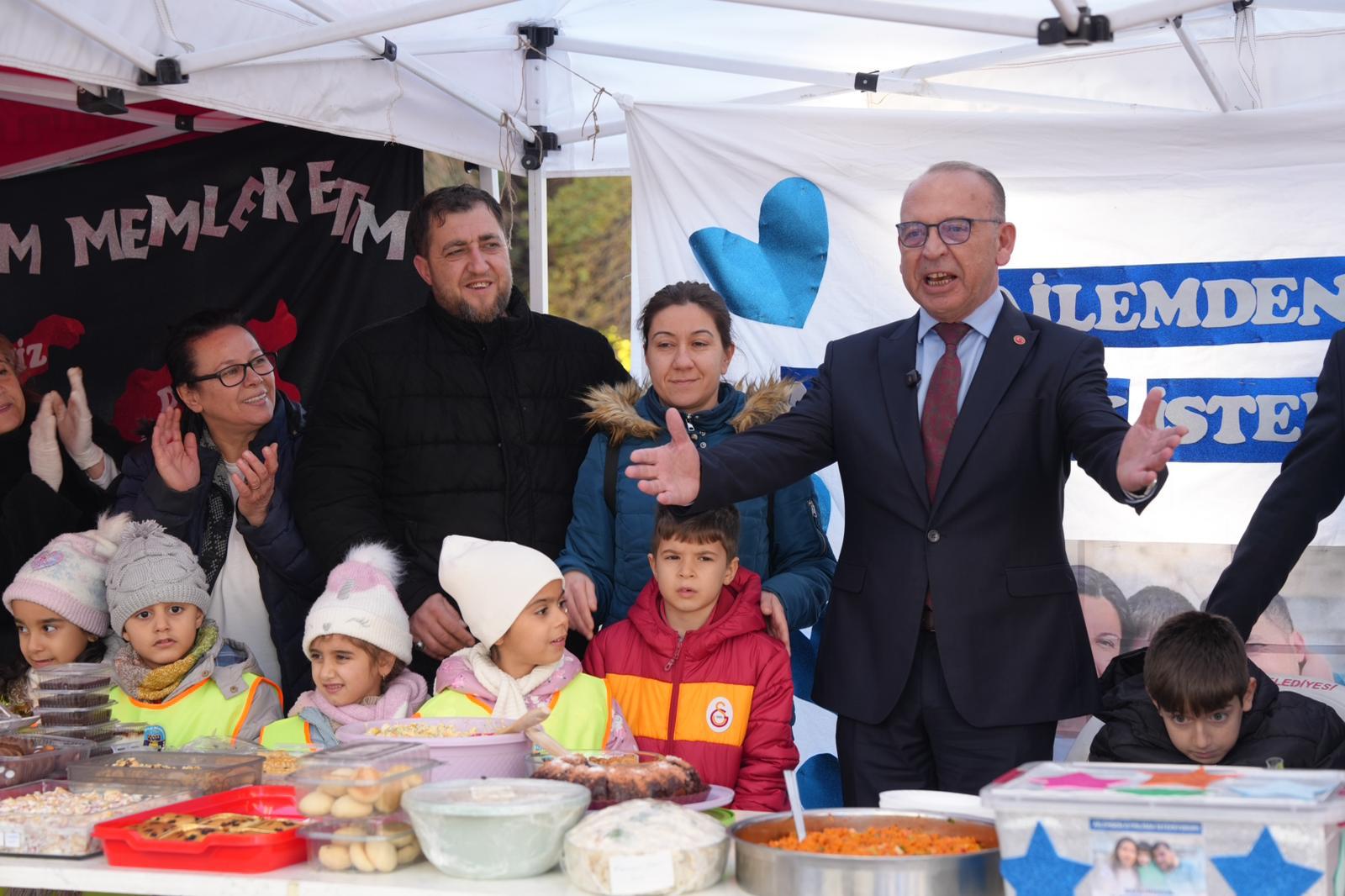 Turgutlu ÇKSM'nin Kermes Geliri SMA’lı Feyyaz Alperen’e Bağışlandı