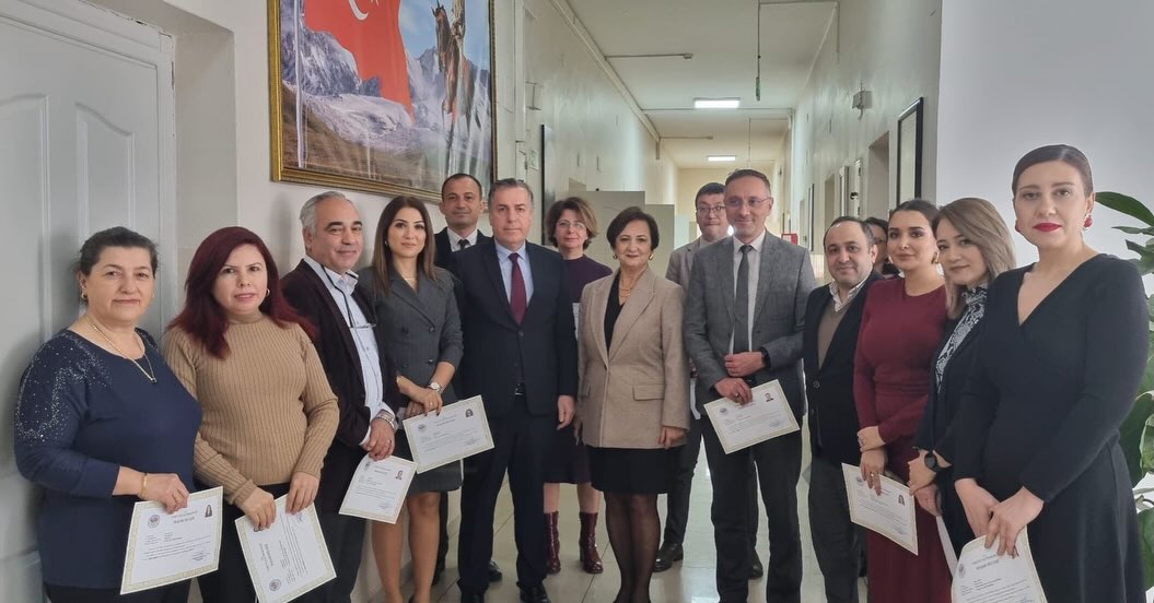 Kaymakam Kapankaya’dan İlçe Nüfus Personeline Başarı Belgesi