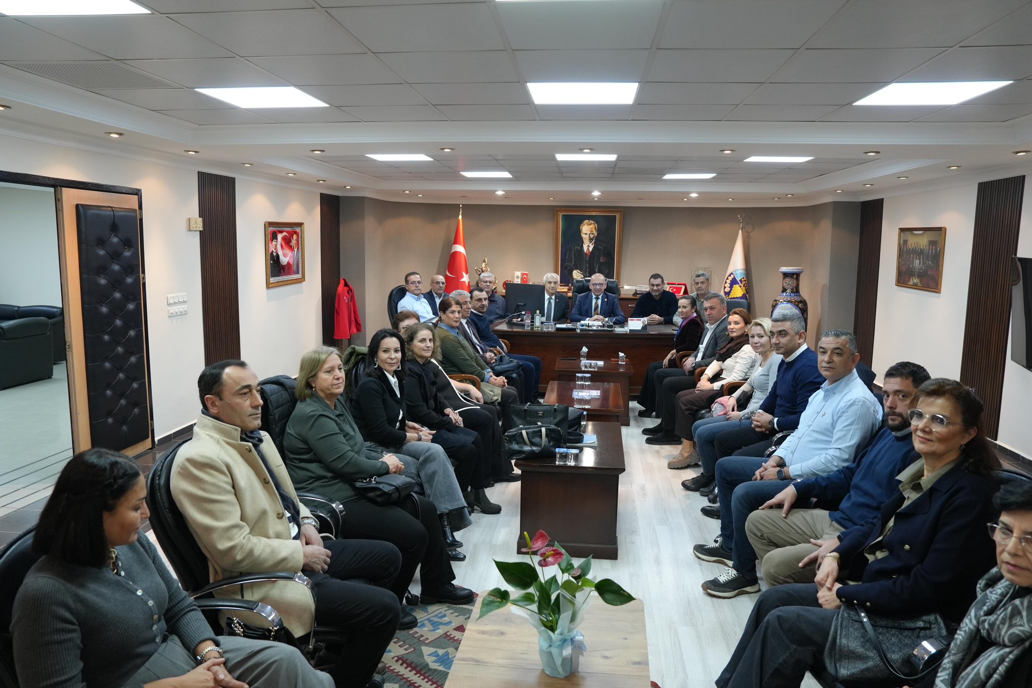 Özalper ve Başevirgen'den Turgutlu Belediyesi ziyareti