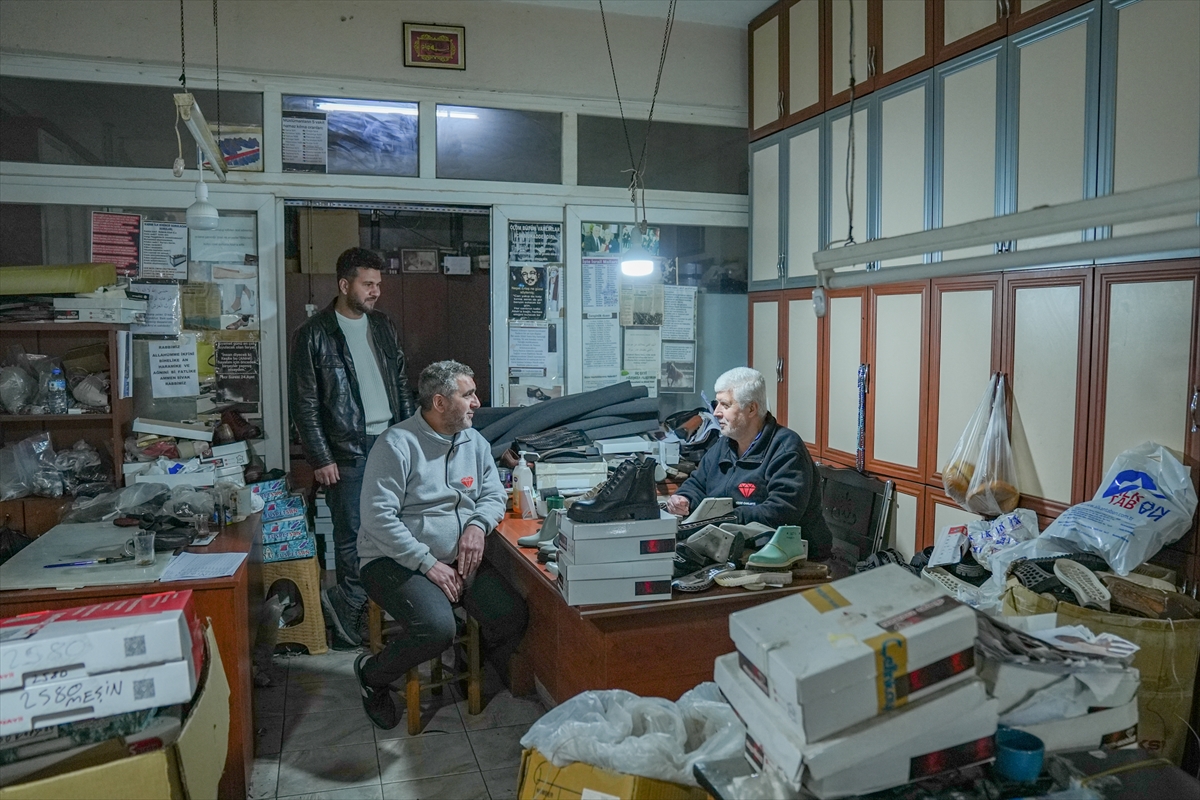 Dede mirası ayakkabıcılığı e-ticarete taşıyarak ayakta tuttu