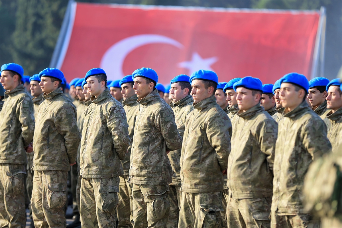 Eğitimini tamamlayan 3 bin 559 acemi er ant içti