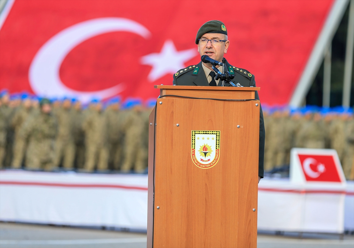 Eğitimini tamamlayan 3 bin 559 acemi er ant içti