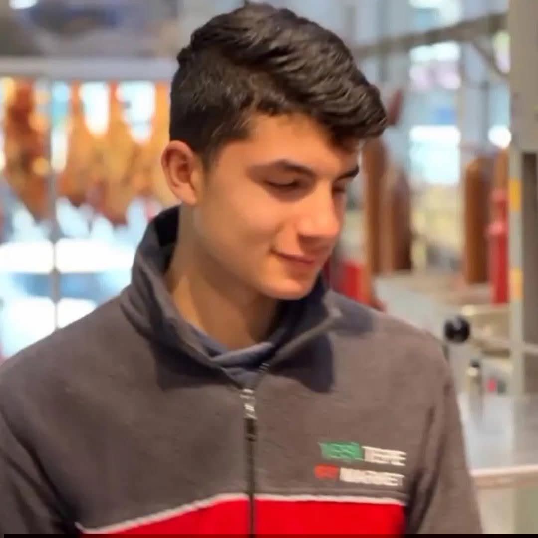 Mezarlıkta korkunç olay! 2 genç otomobil içinde ölü bulundu