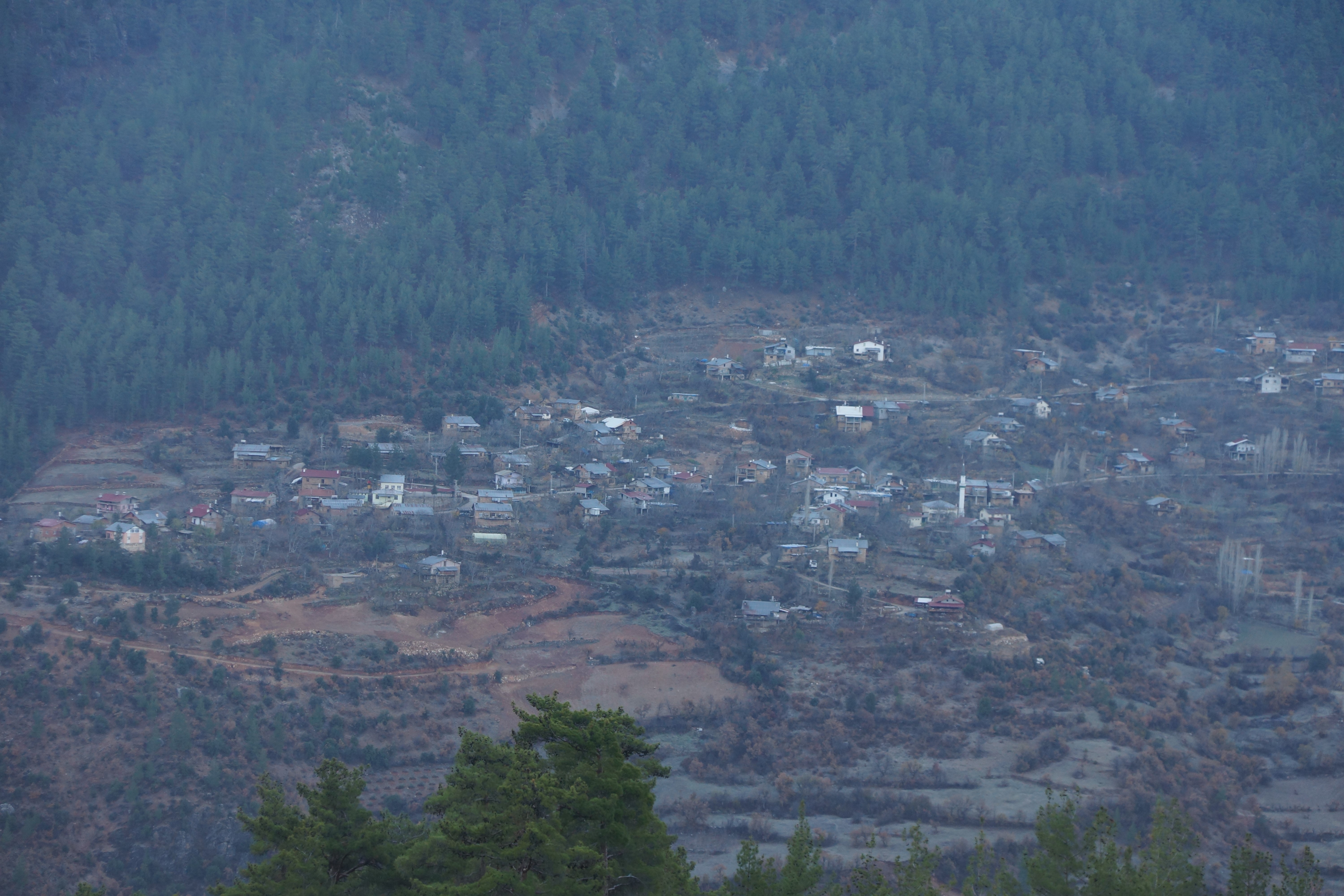 O köy günde sadece 3 saat güneş görüyor