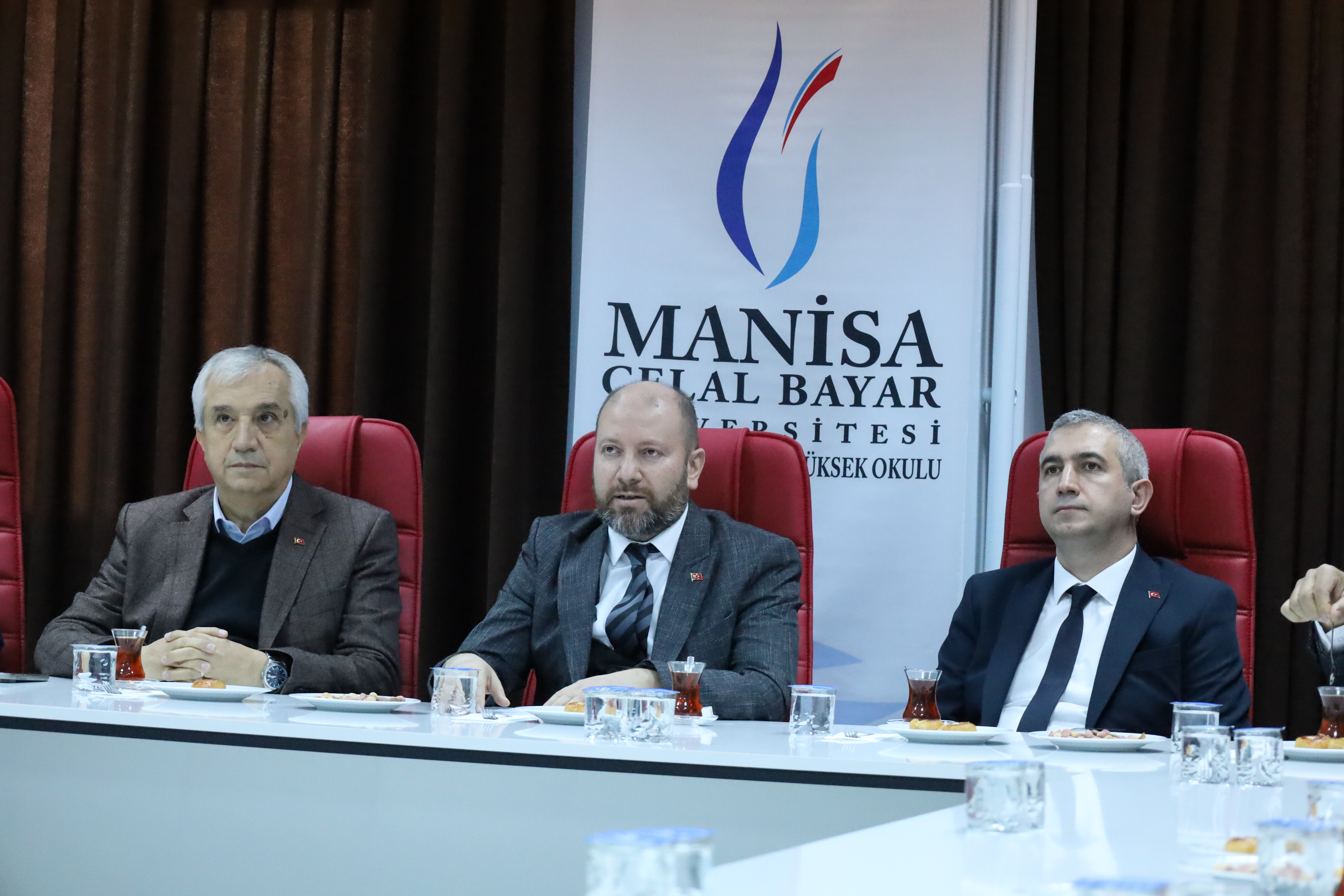 Turgutlu MYO’da Endüstri Danışma Kurulu Toplantısı Gerçekleştirildi