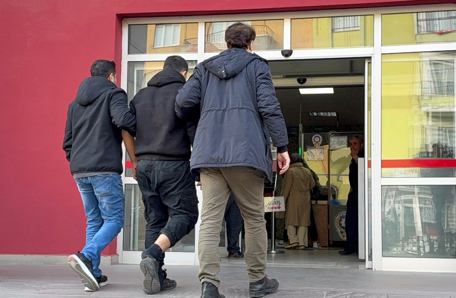 Babaannesini bıçakla öldüren torun adliyeye sevk edildi!