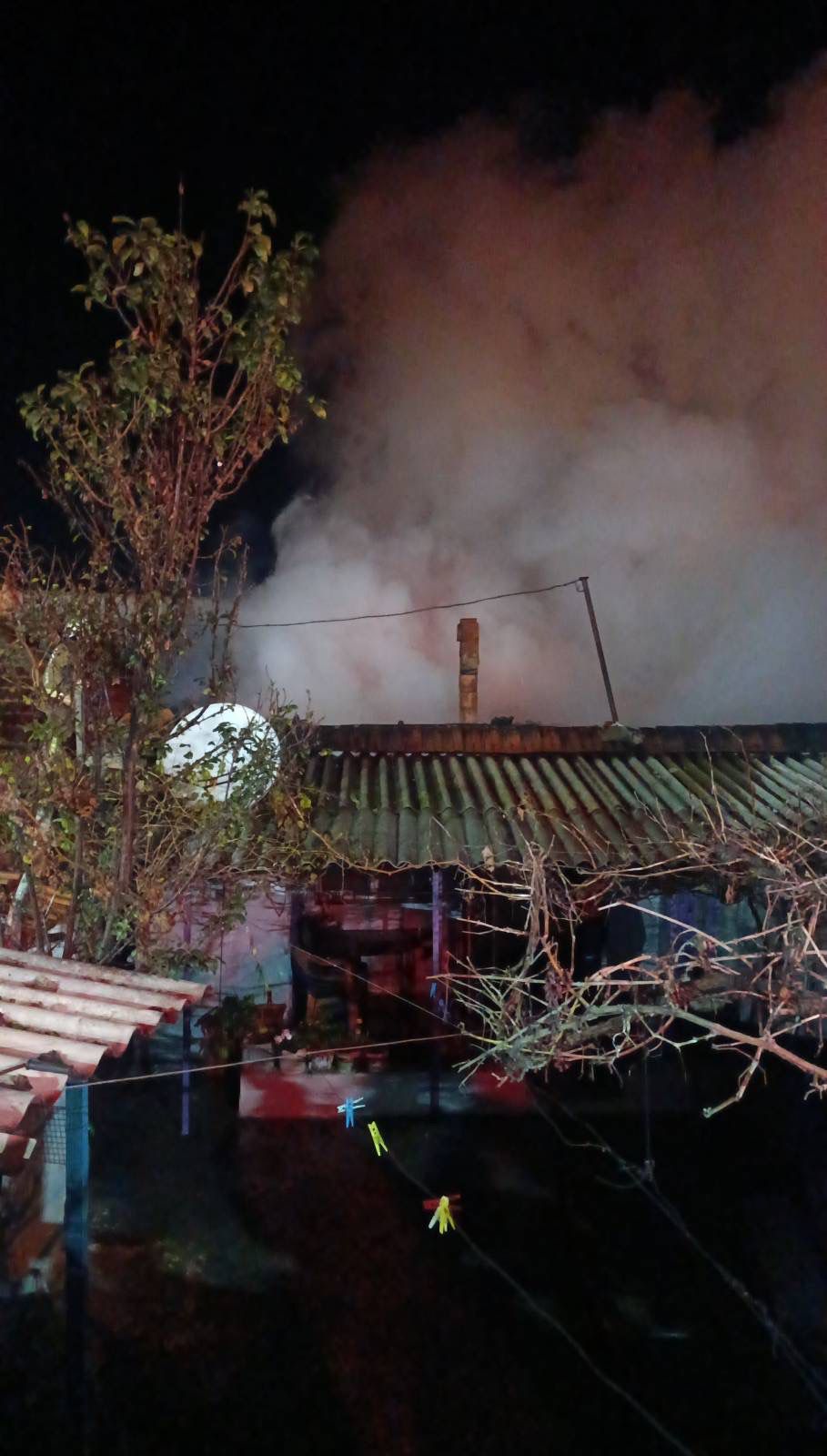 Turgutlu’da soba faciası: Ev alevlere teslim oldu