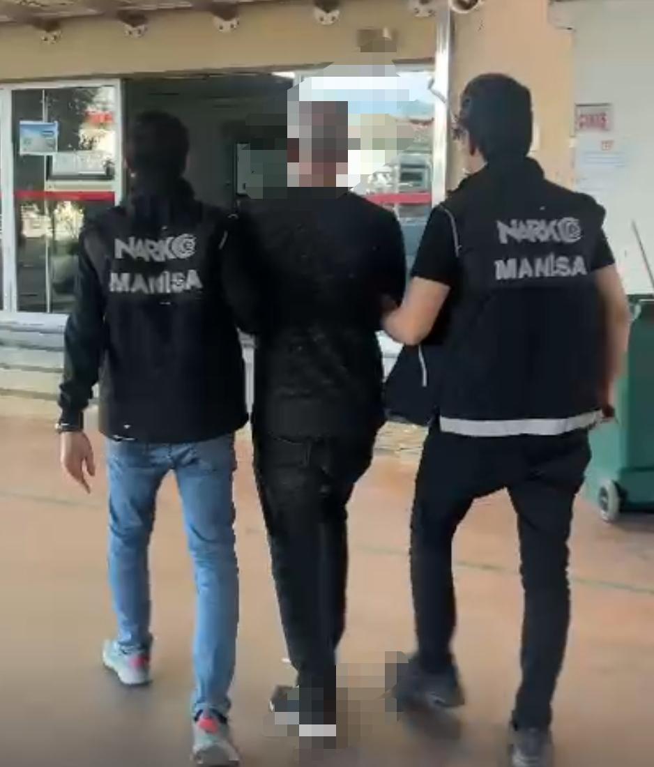 Turgutlu’da uyuşturucudan 100 şüpheli tutuklandı