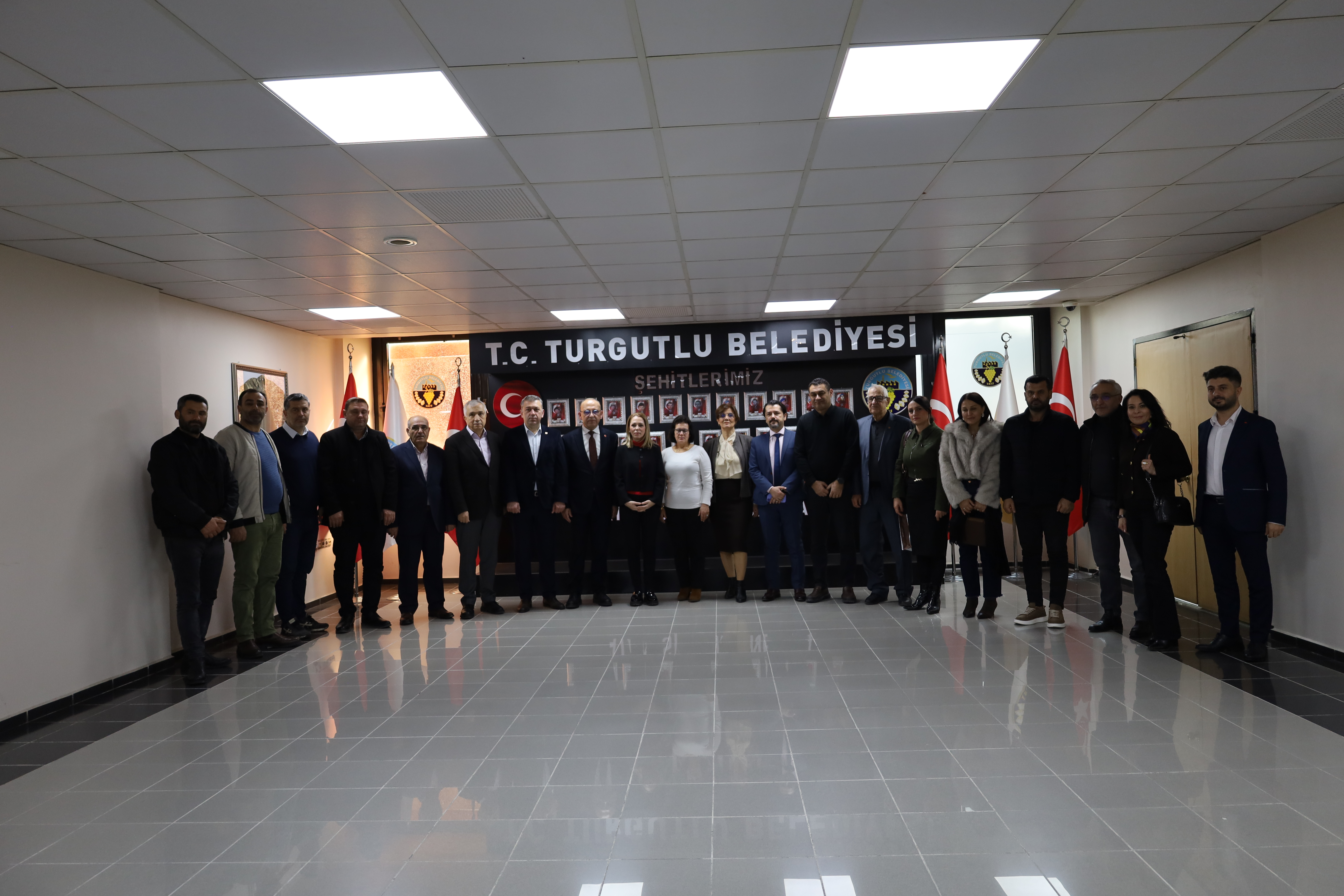 Turgutlu Belediyesi'nden Ferdi Zeyrek Vakfı’na Anlamlı Destek