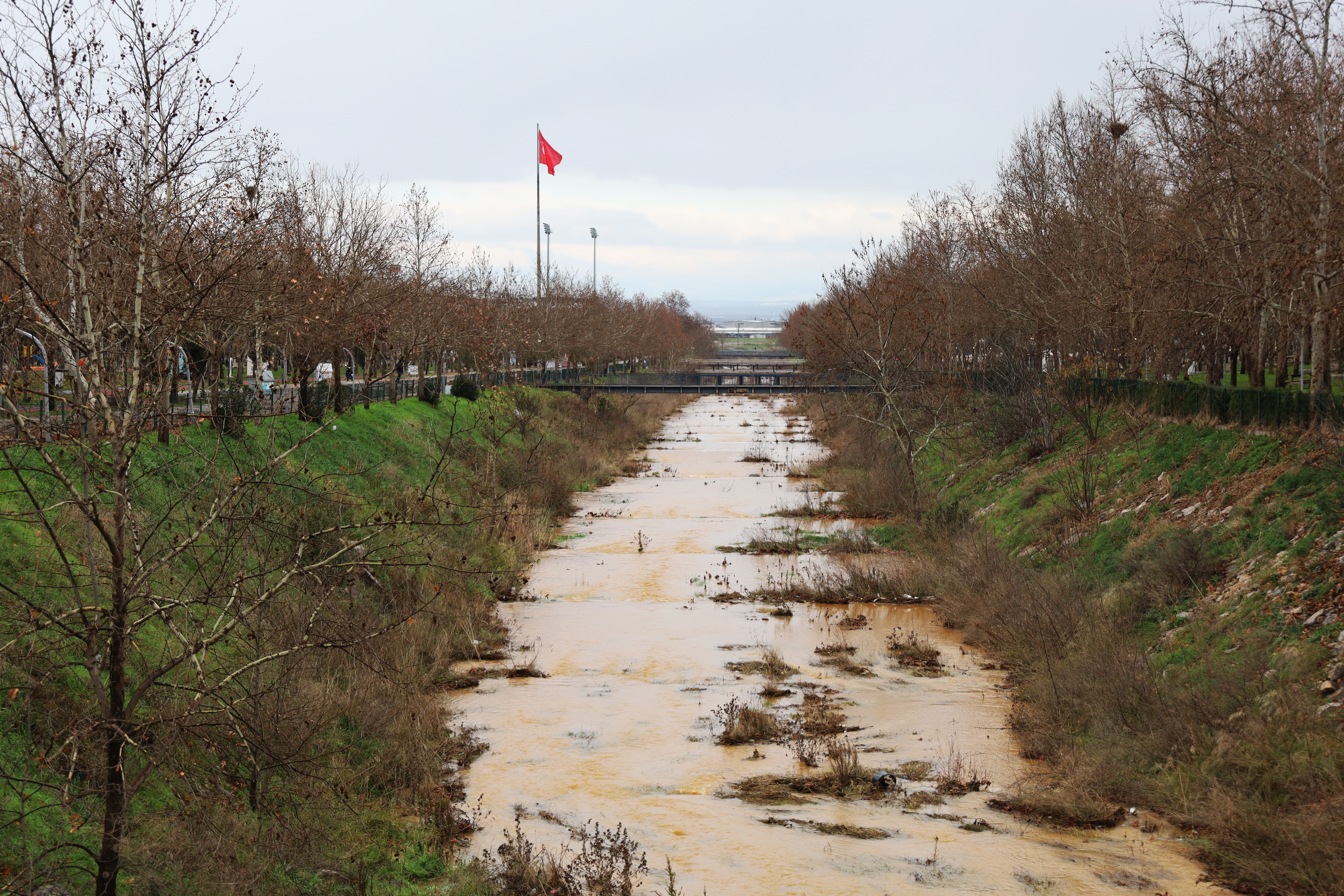 Kuruyan Irlamaz Çayı Yağışlarla Yeniden Canlandı