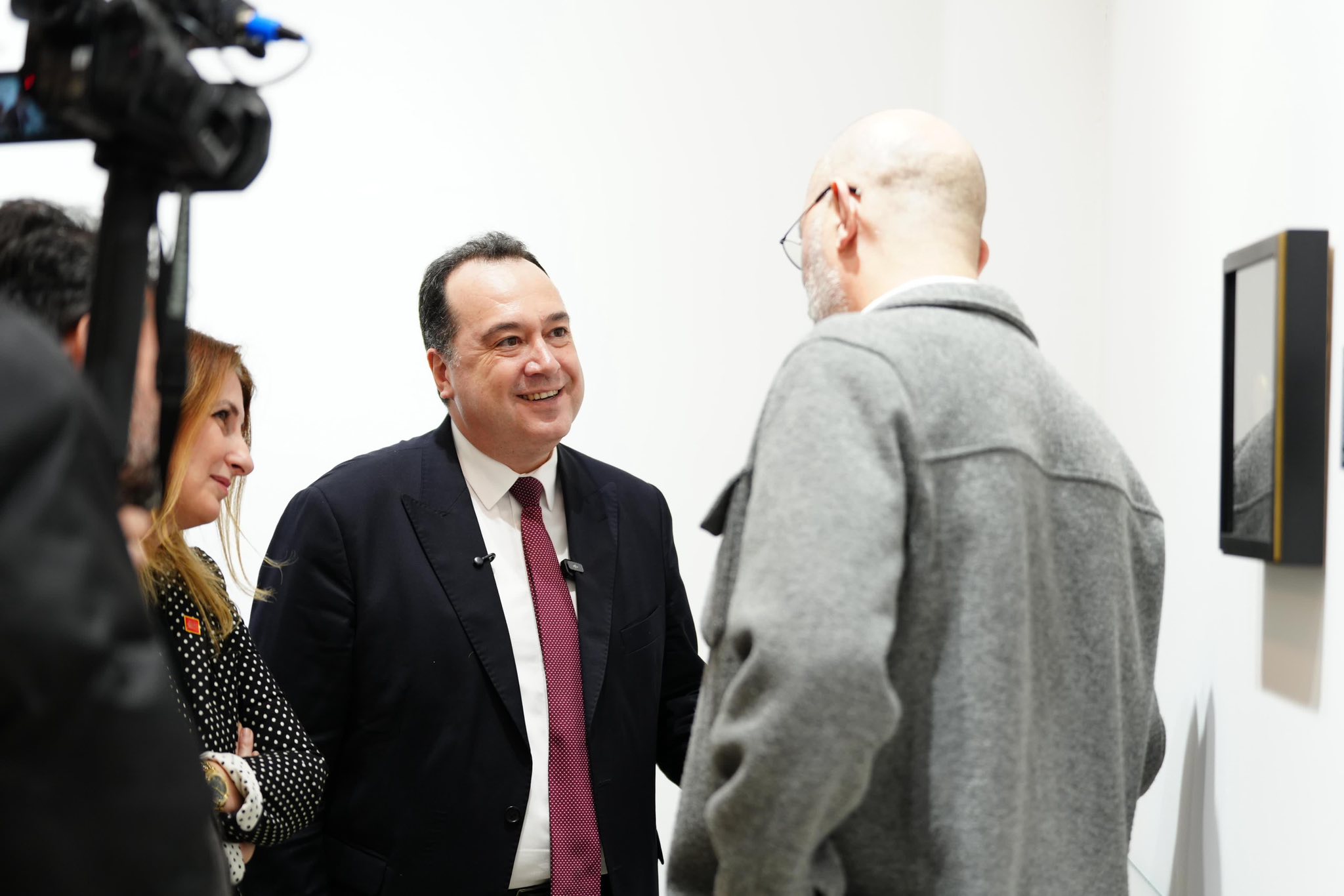 “Sarışın Bir Kurt: Mustafa Kemal Atatürk” Sergisi Manisa’da Açıldı