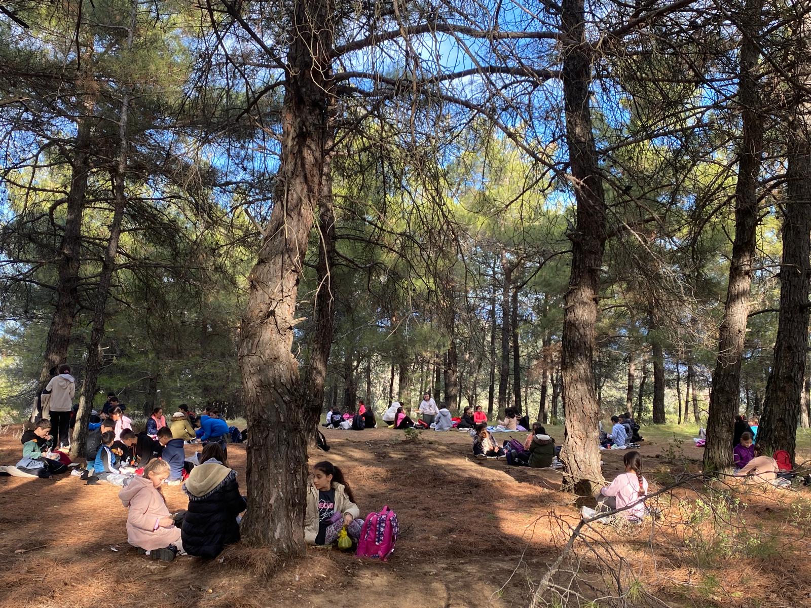 TURBELDAK Rehberliğinde 70 Öğrenci Doğanın İzini Sürdü
