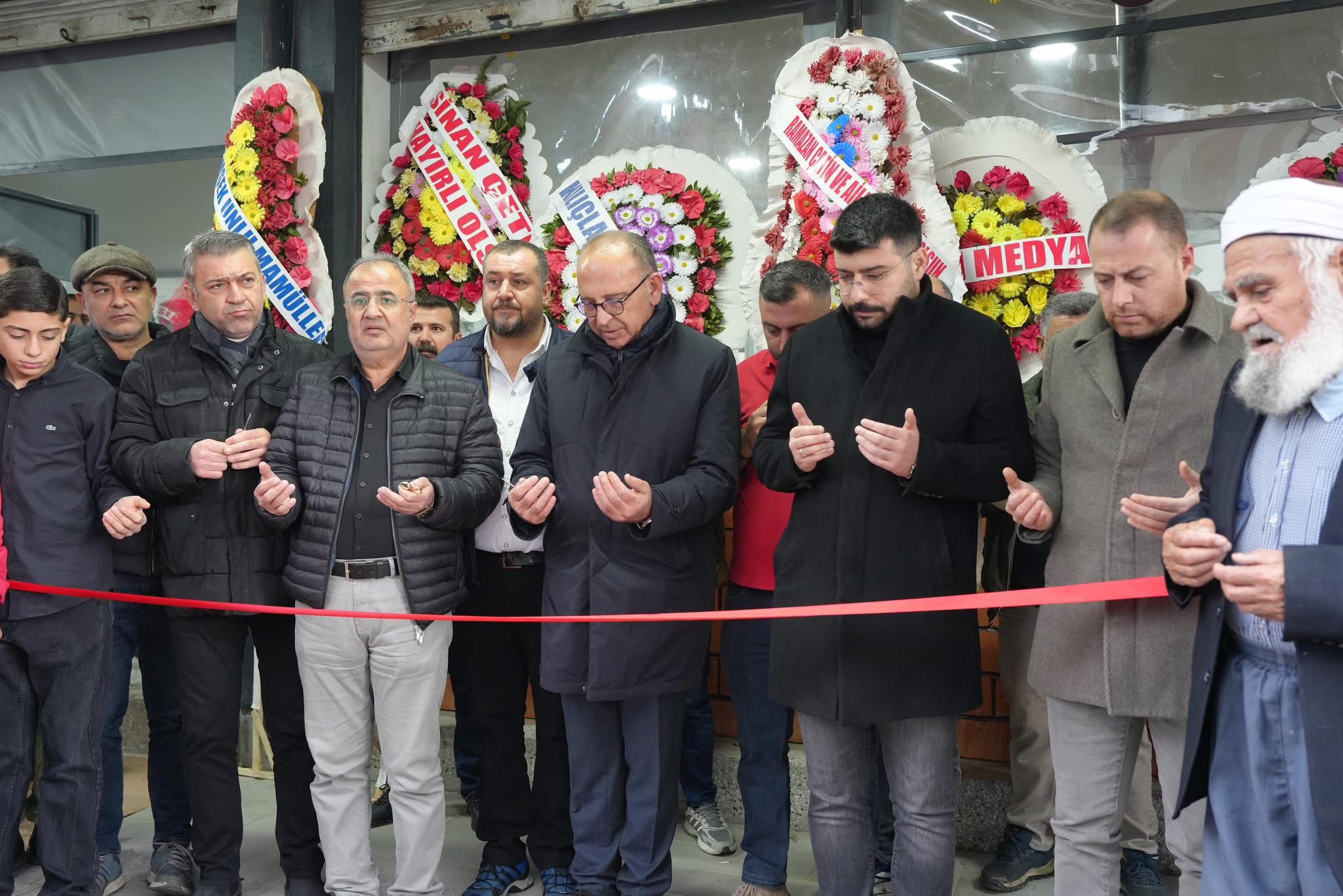 Kirvem Kıraathanesi Turgutlu'da Açıldı