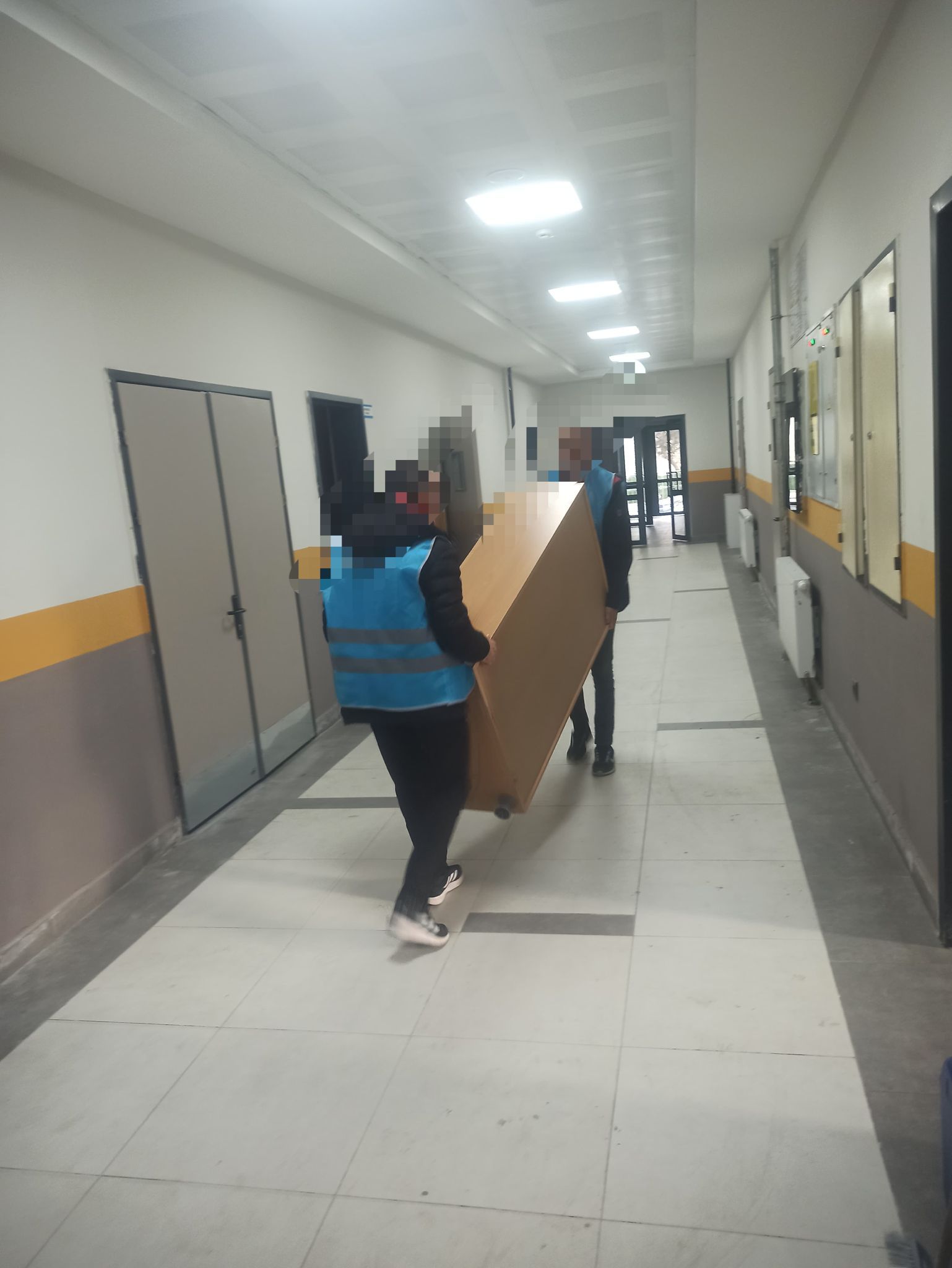 Turgutlu'da yükümlüler okulları yeni döneme hazırladı