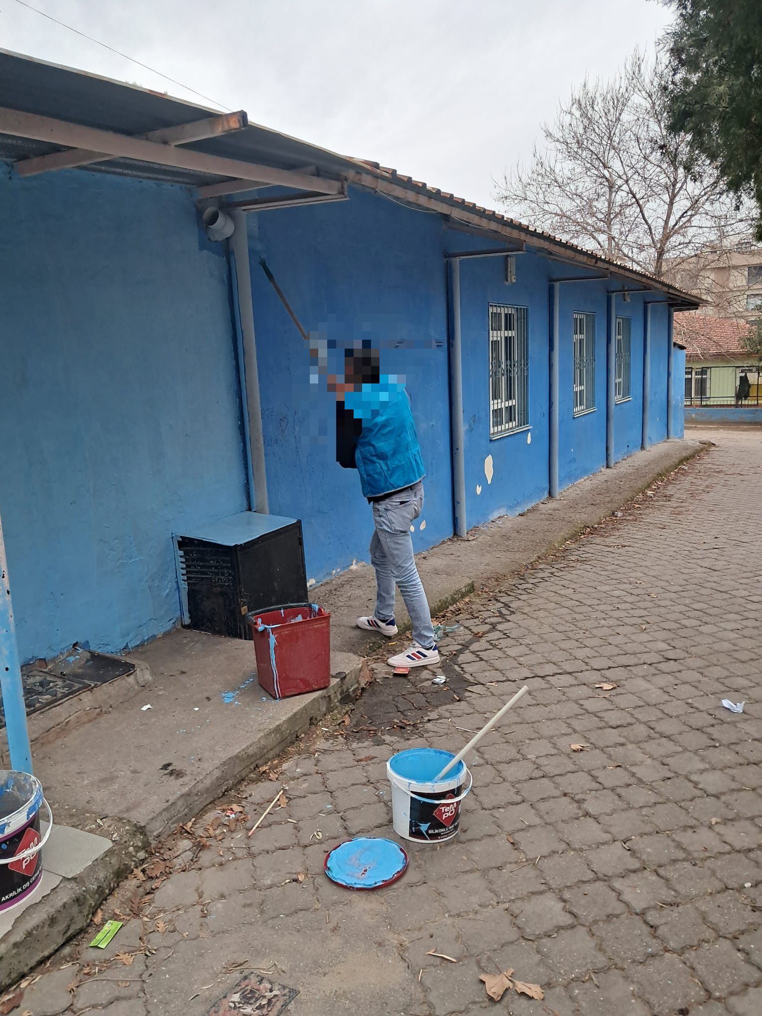 Turgutlu'da yükümlüler okulları yeni döneme hazırladı
