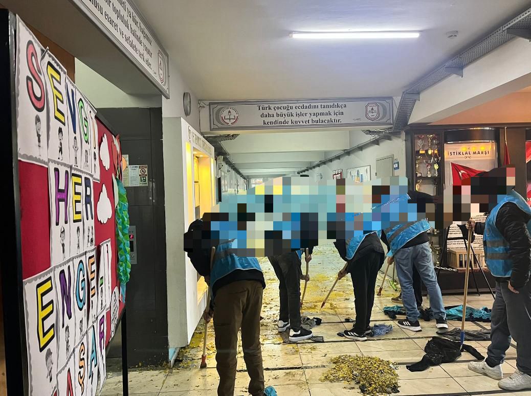 Turgutlu'da yükümlüler okulları yeni döneme hazırladı