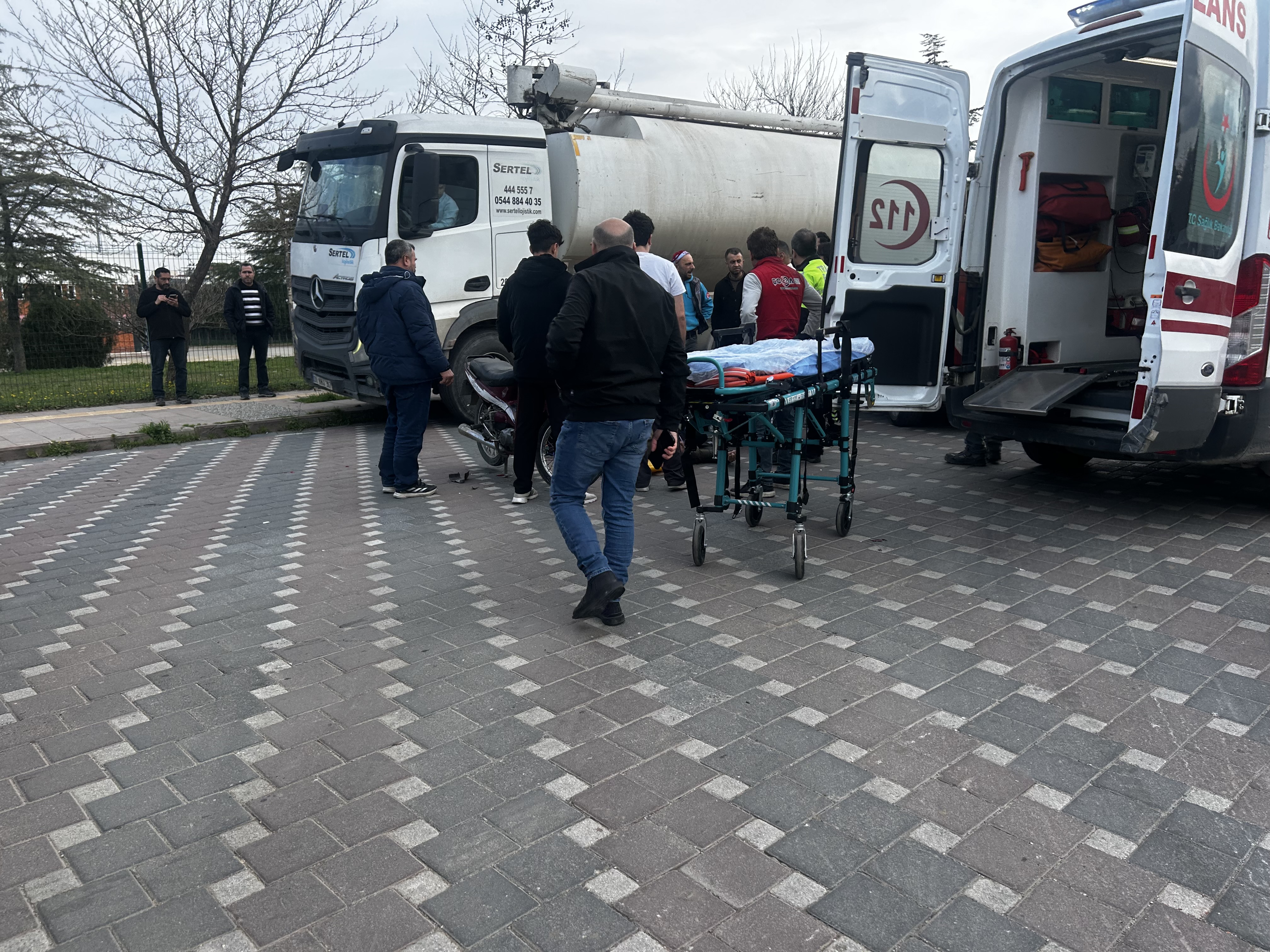 Turgutlu’da Kamyonet ile Motosiklet Çarpıştı: 1 Yaralı