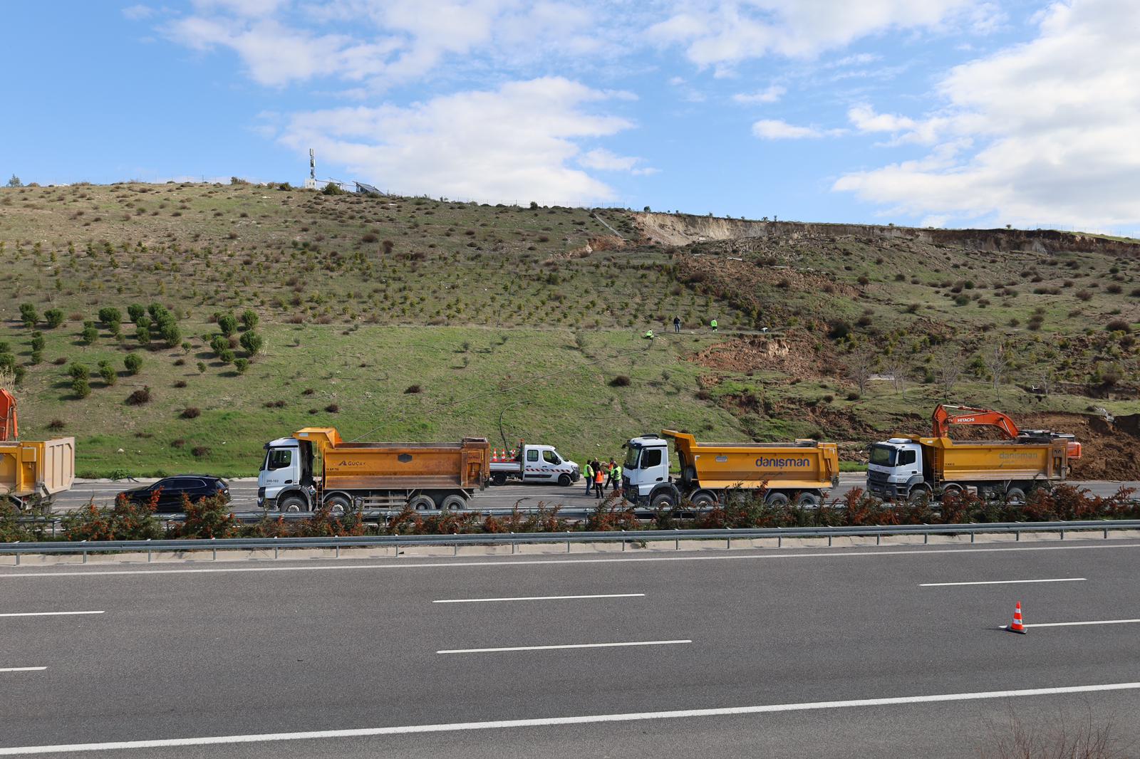 Heyelan bölgesinde hafriyat çalışmaları başladı