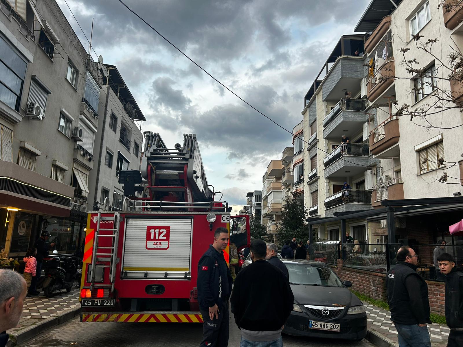 Turgutlu'da evli çiftten biri ölü diğeri baygın halde bulundu