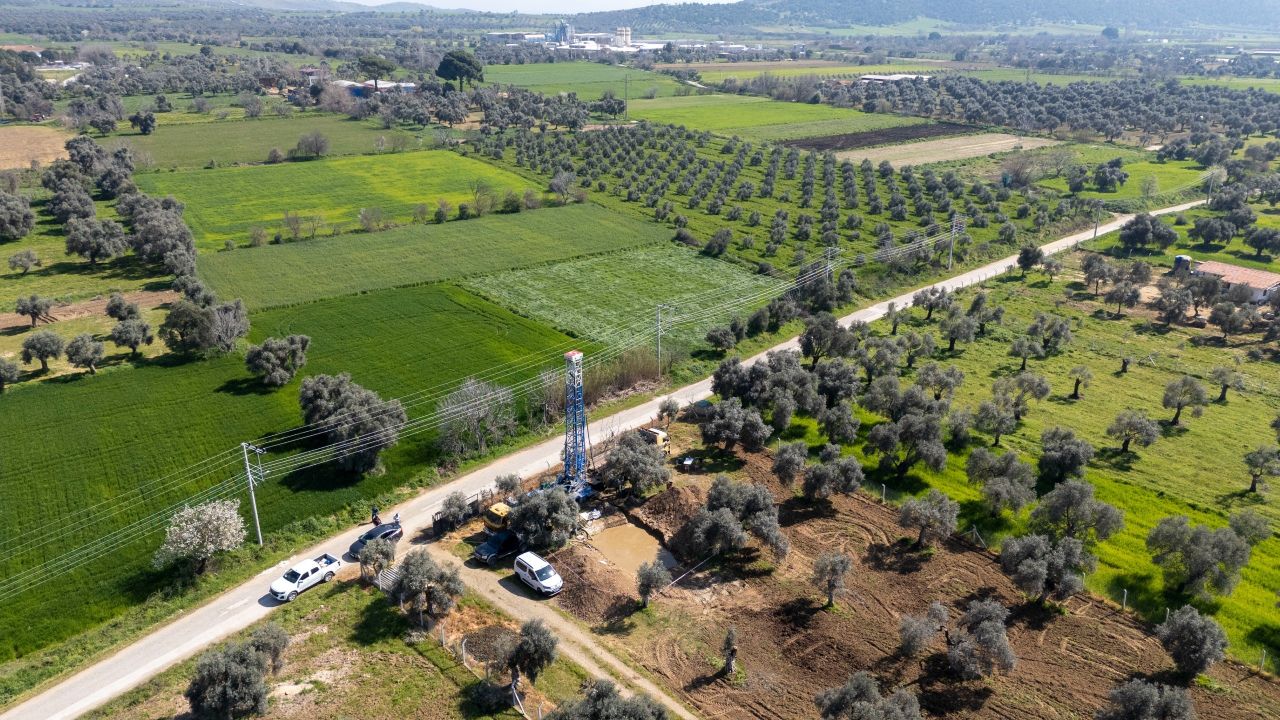 İzmir'de kuraklığa karşı 29 yeni su kuyusu açılacak